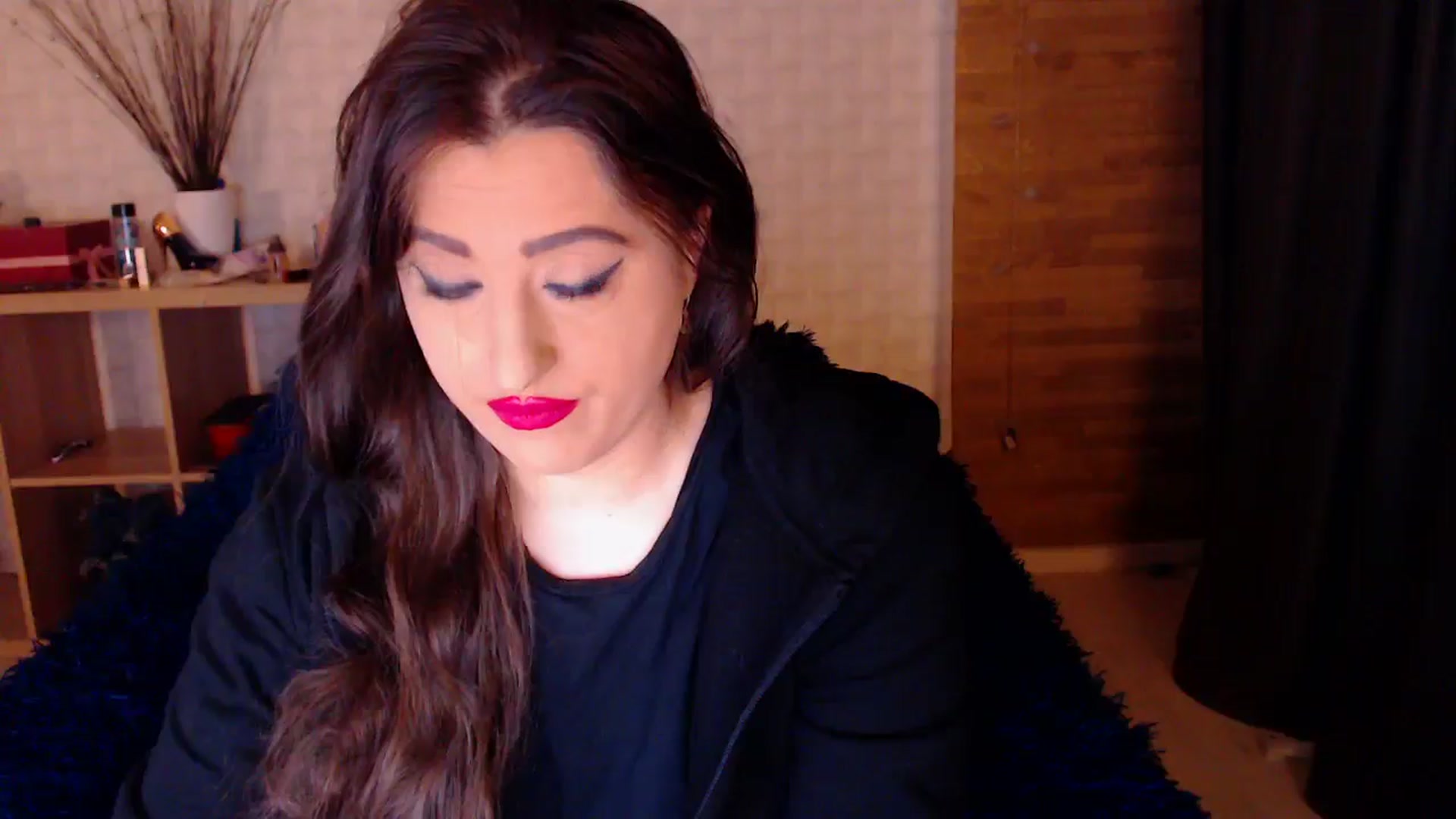 Gallery image thumbnail from HotRebbecca's myfreecams stream on, 10/25/2024, 02:43 image 10 of 20