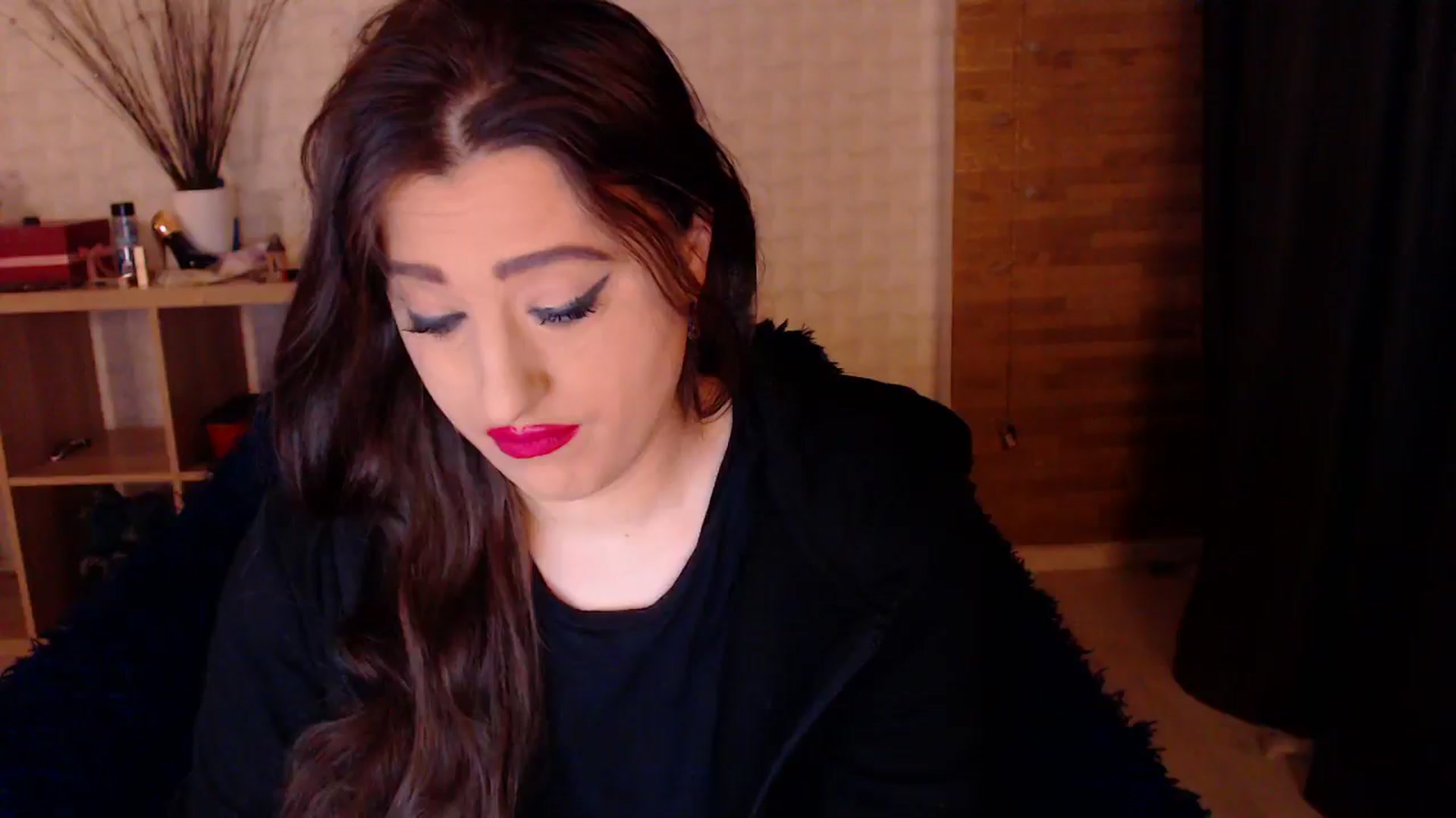 Gallery image thumbnail from HotRebbecca's myfreecams stream on, 10/25/2024, 02:43 image 15 of 20