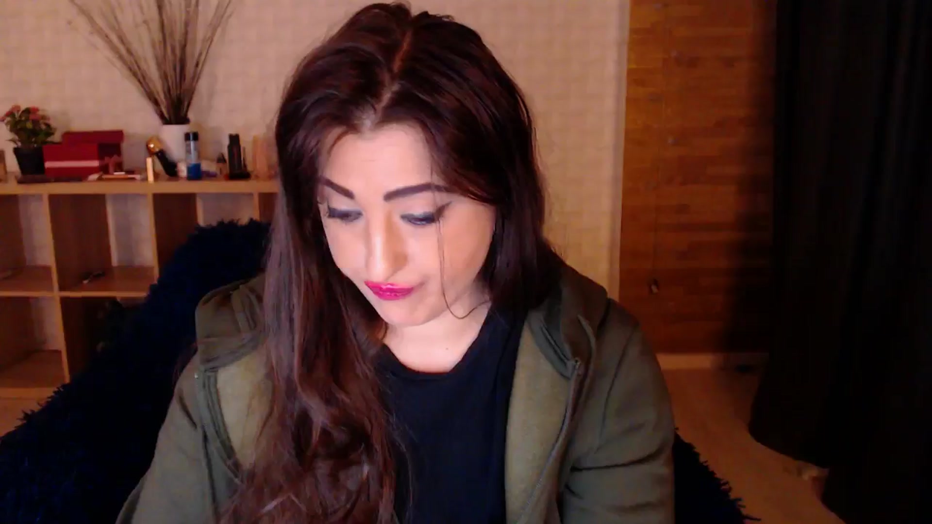 Gallery image thumbnail from HotRebbecca's myfreecams stream on, 10/27/2024, 04:33 image 18 of 20
