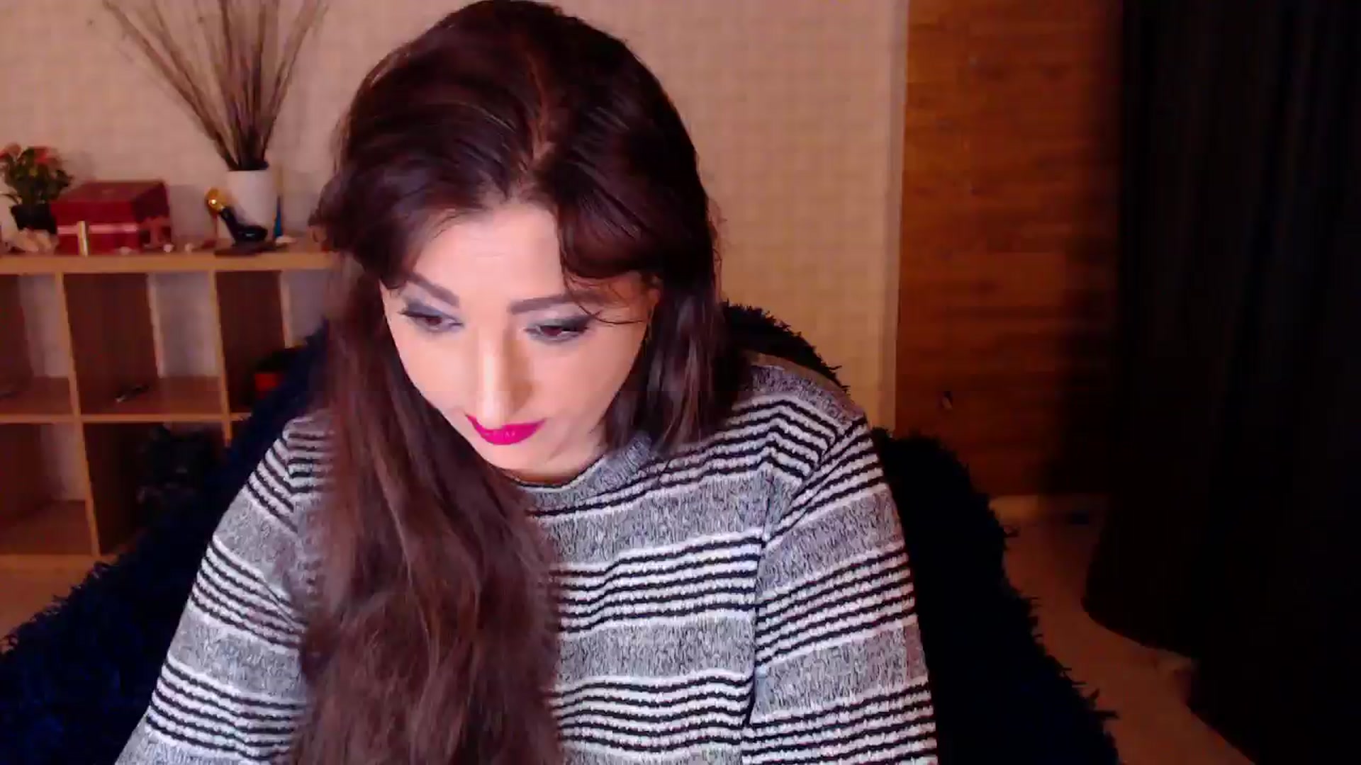 Gallery image thumbnail from HotRebbecca's myfreecams stream on, 10/29/2024, 04:37 image 6 of 20