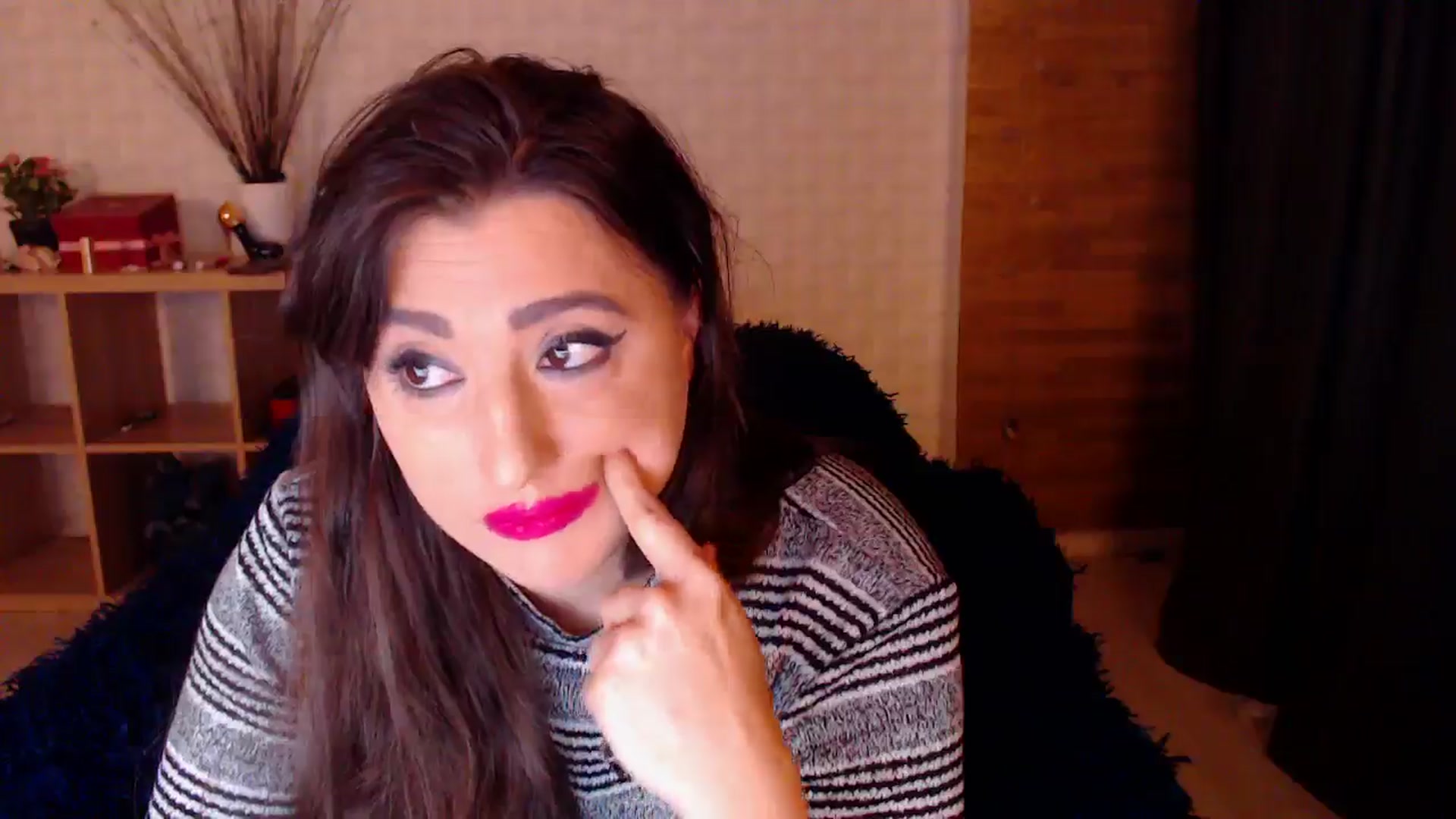 Gallery image thumbnail from HotRebbecca's myfreecams stream on, 10/29/2024, 04:37 image 11 of 20