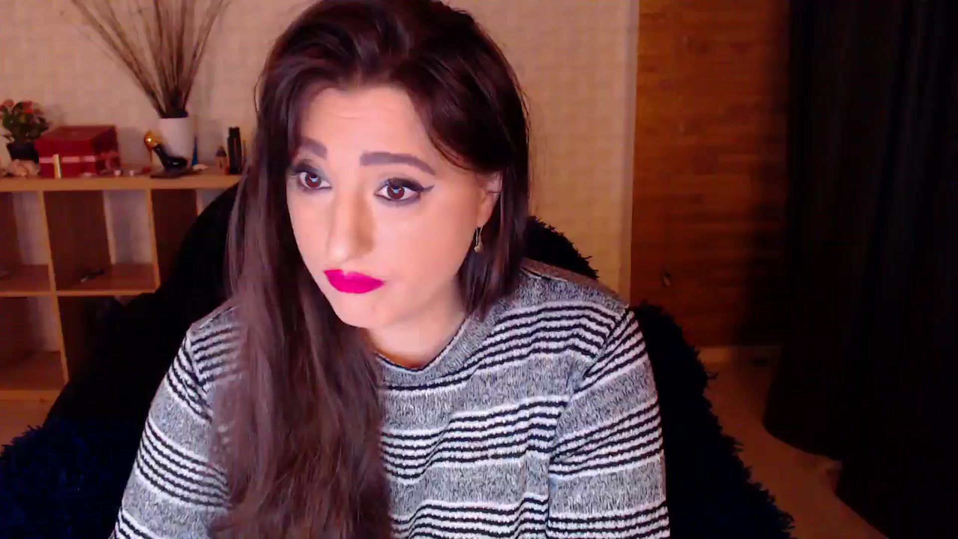 Gallery image thumbnail from HotRebbecca's myfreecams stream on, 10/29/2024, 04:37 image 1 of 20