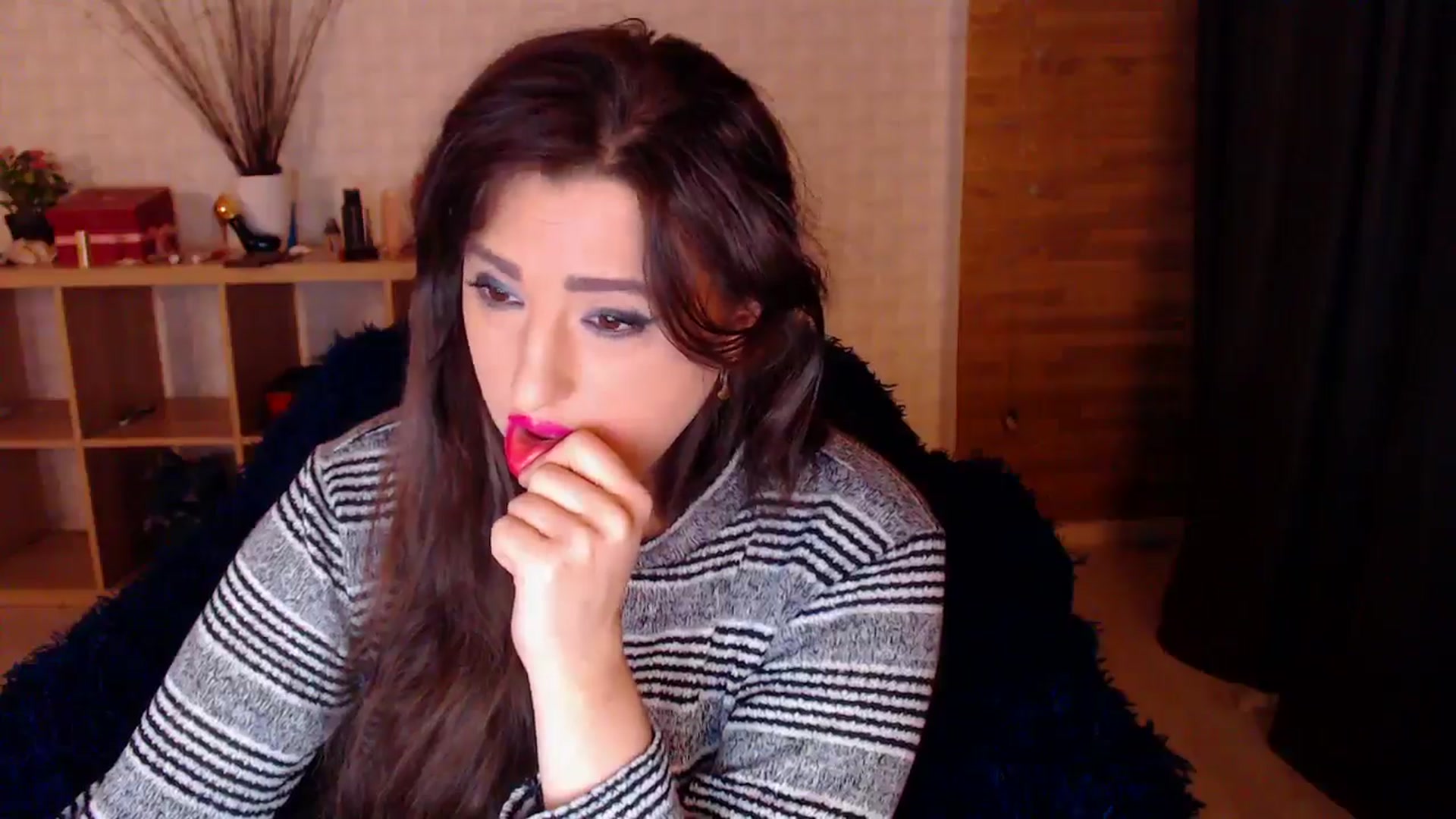 Gallery image thumbnail from HotRebbecca's myfreecams stream on, 10/29/2024, 04:37 image 16 of 20