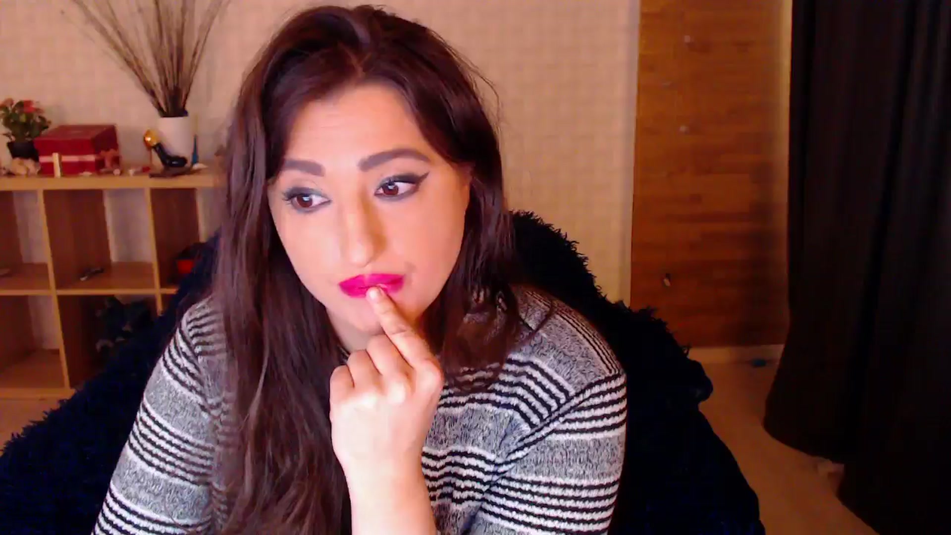 Gallery image thumbnail from HotRebbecca's myfreecams stream on, 10/29/2024, 06:24 image 17 of 20