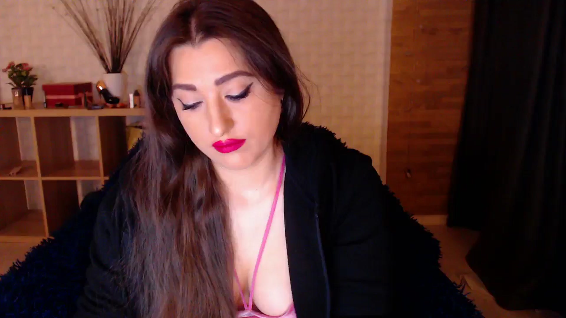 Gallery image thumbnail from HotRebbecca's myfreecams stream on, 11/01/2024, 21:54 image 14 of 20