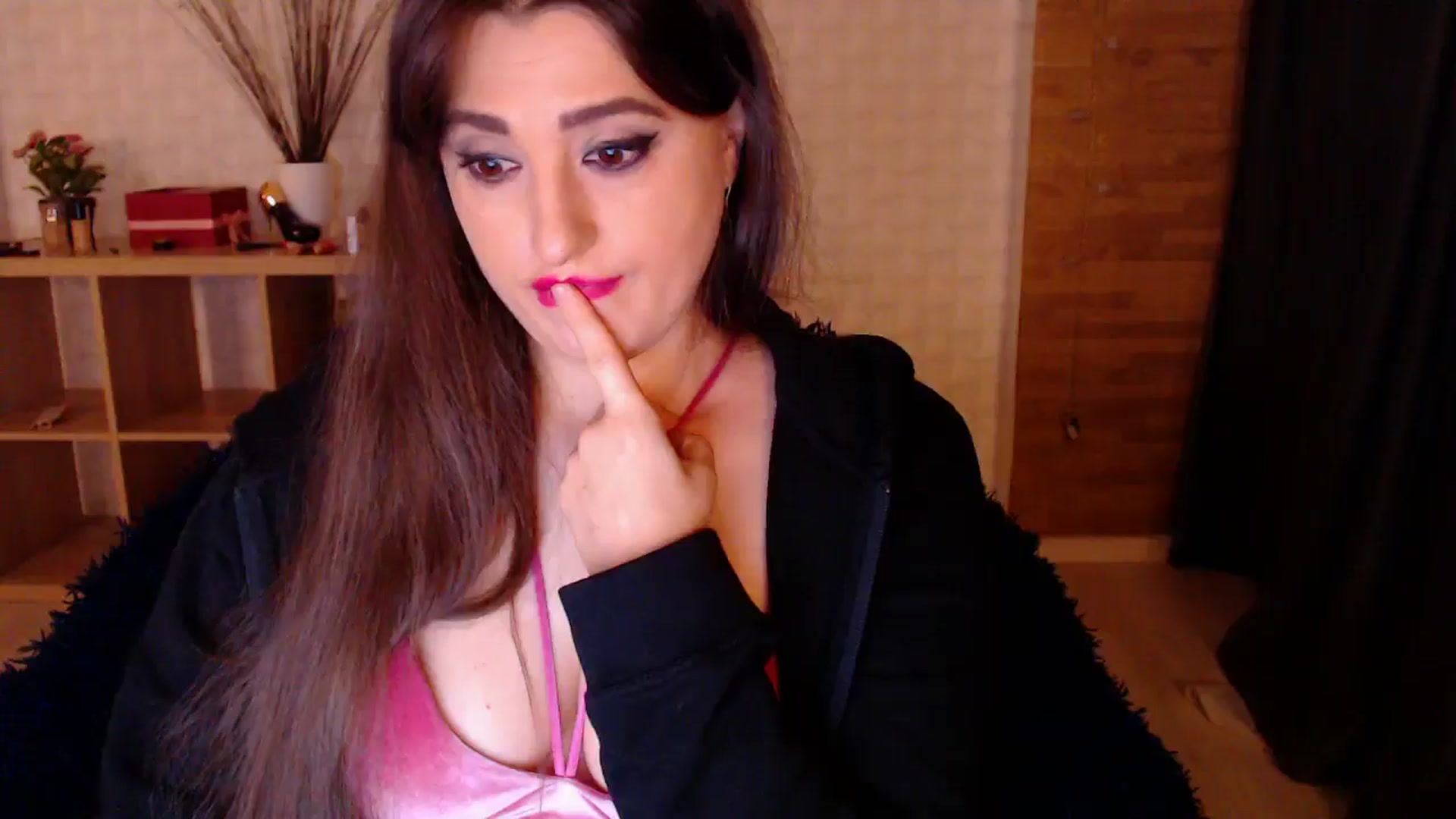 Gallery image thumbnail from HotRebbecca's myfreecams stream on, 11/02/2024, 03:25 image 1 of 20
