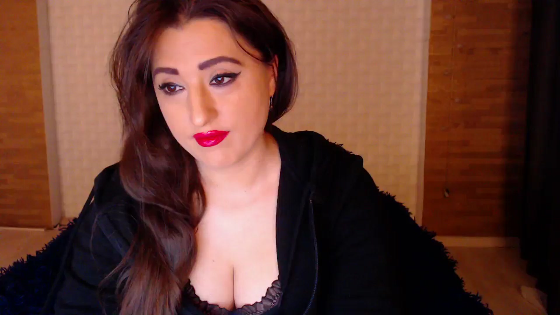 Gallery image thumbnail from HotRebbecca's myfreecams stream on, 11/08/2024, 22:03 image 6 of 20
