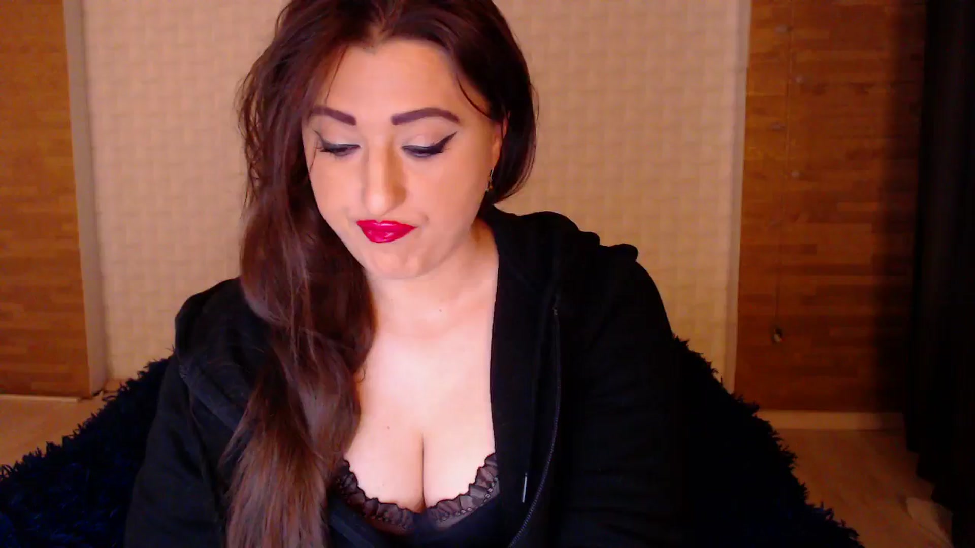 Gallery image thumbnail from HotRebbecca's myfreecams stream on, 11/08/2024, 22:03 image 15 of 20