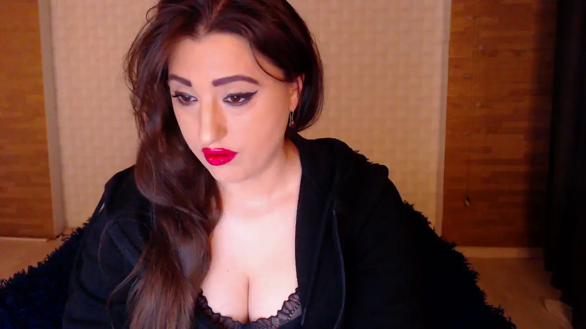 Gallery image thumbnail from HotRebbecca's myfreecams stream on, 11/08/2024, 22:03 image 8 of 20