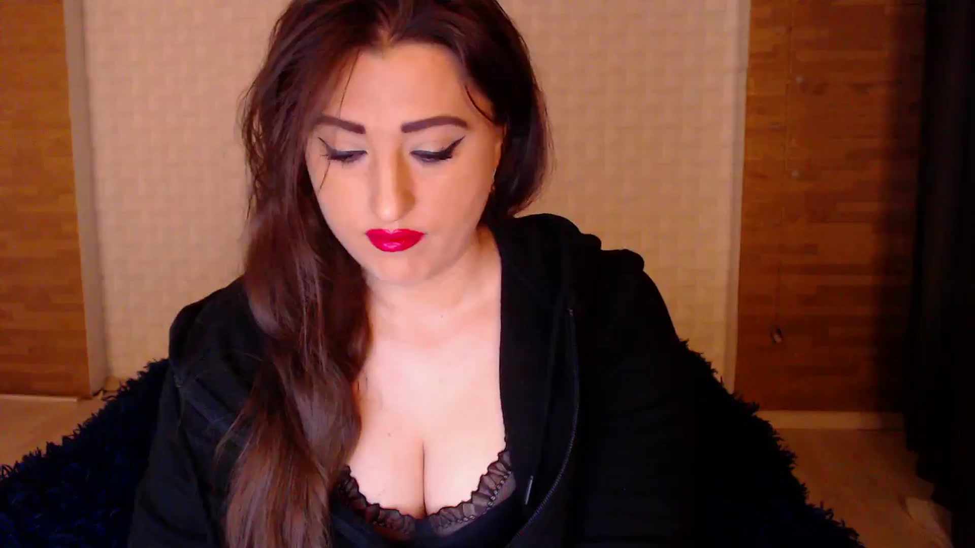 Gallery image thumbnail from HotRebbecca's myfreecams stream on, 11/08/2024, 22:03 image 19 of 20