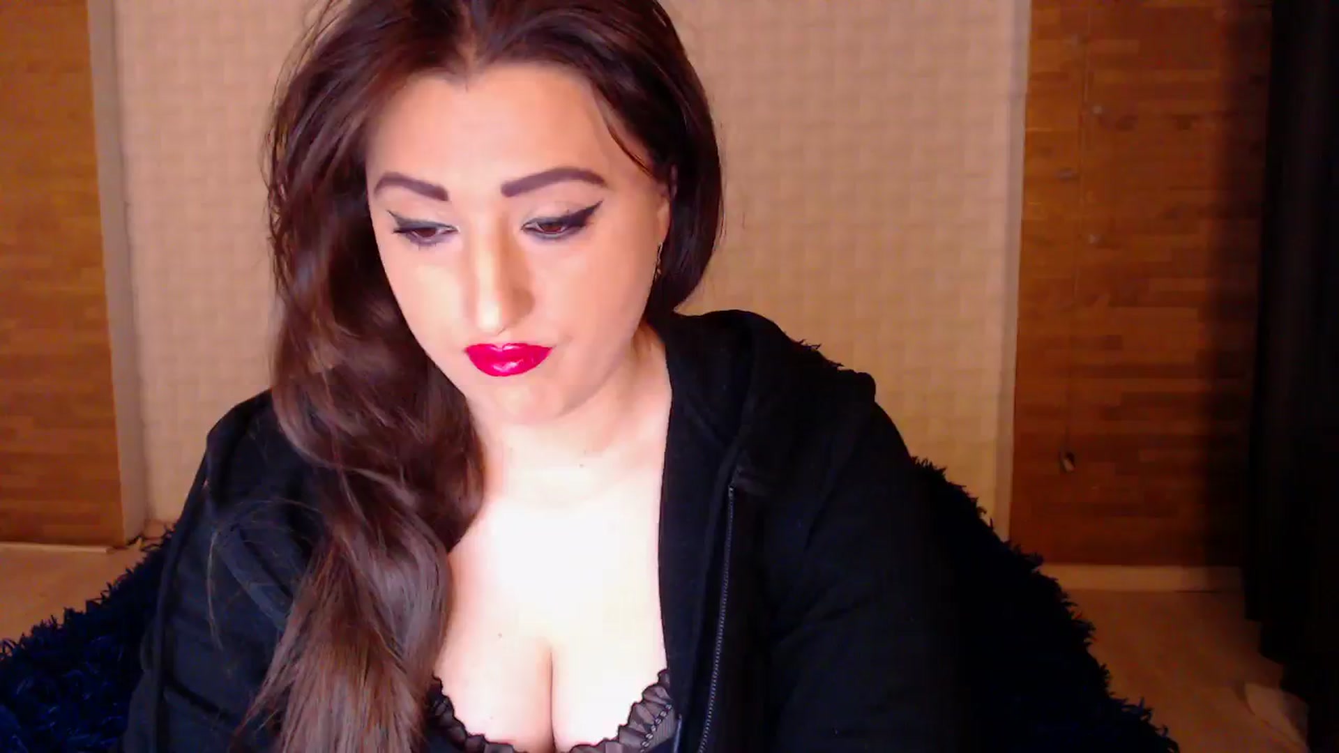 Gallery image thumbnail from HotRebbecca's myfreecams stream on, 11/08/2024, 22:03 image 2 of 20
