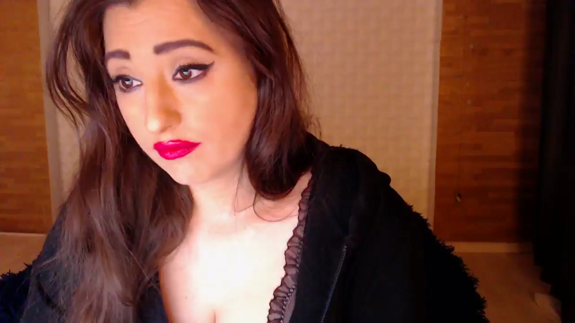 Gallery image thumbnail from HotRebbecca's myfreecams stream on, 11/09/2024, 01:28 image 14 of 20