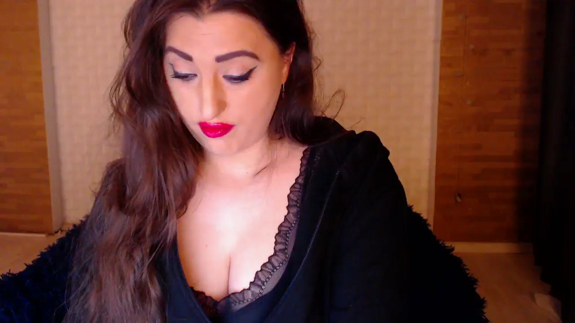Gallery image thumbnail from HotRebbecca's myfreecams stream on, 11/09/2024, 01:28 image 15 of 20