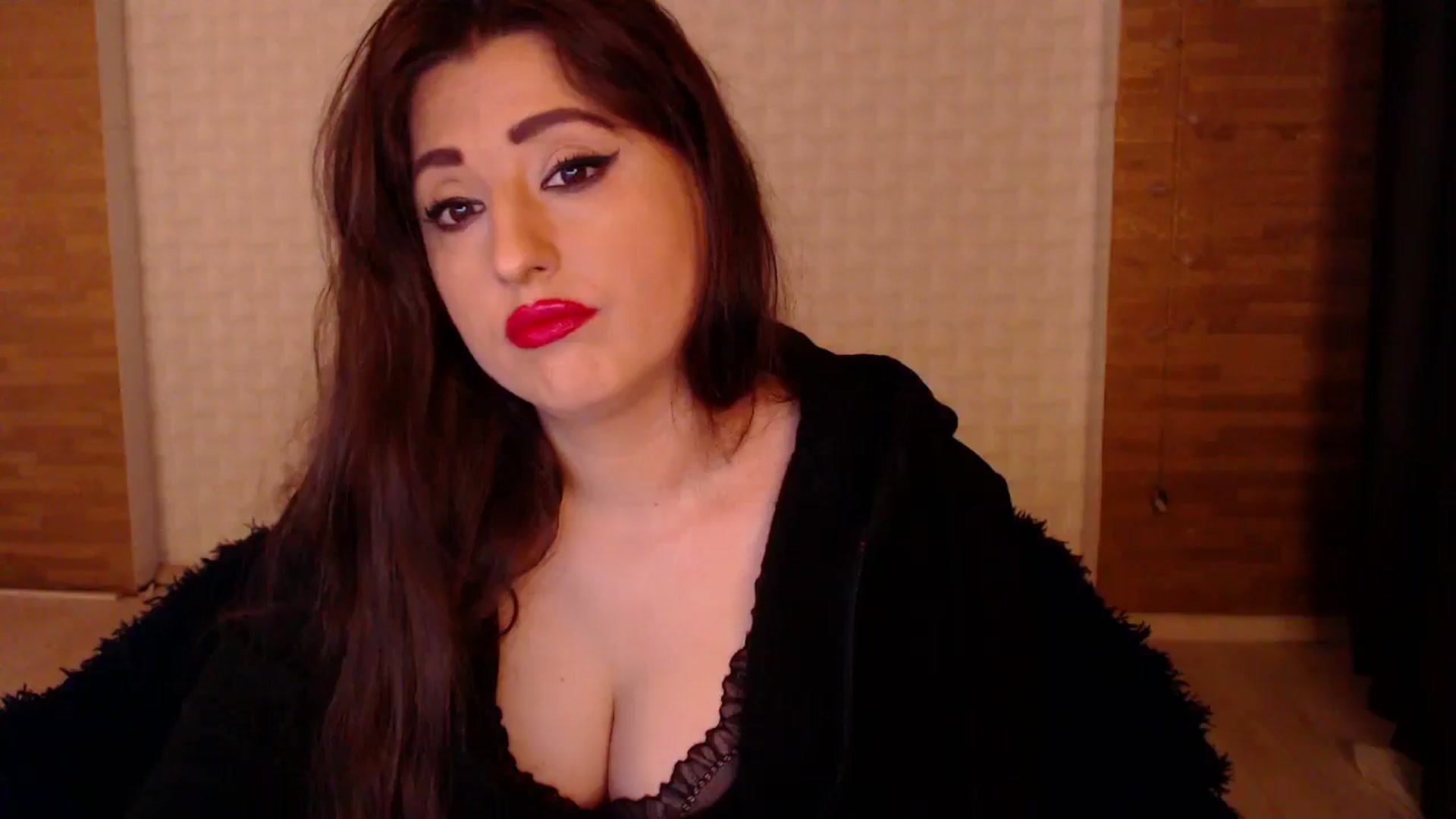 Gallery image thumbnail from HotRebbecca's myfreecams stream on, 11/09/2024, 01:28 image 10 of 20