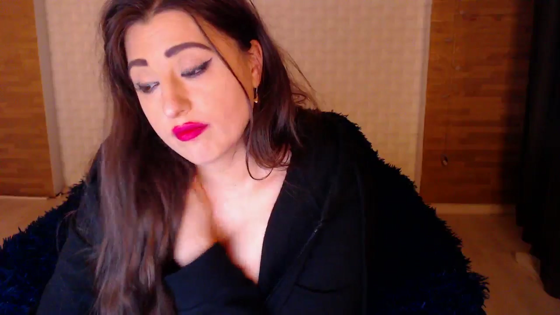 Gallery image thumbnail from HotRebbecca's myfreecams stream on, 11/09/2024, 02:56 image 11 of 20