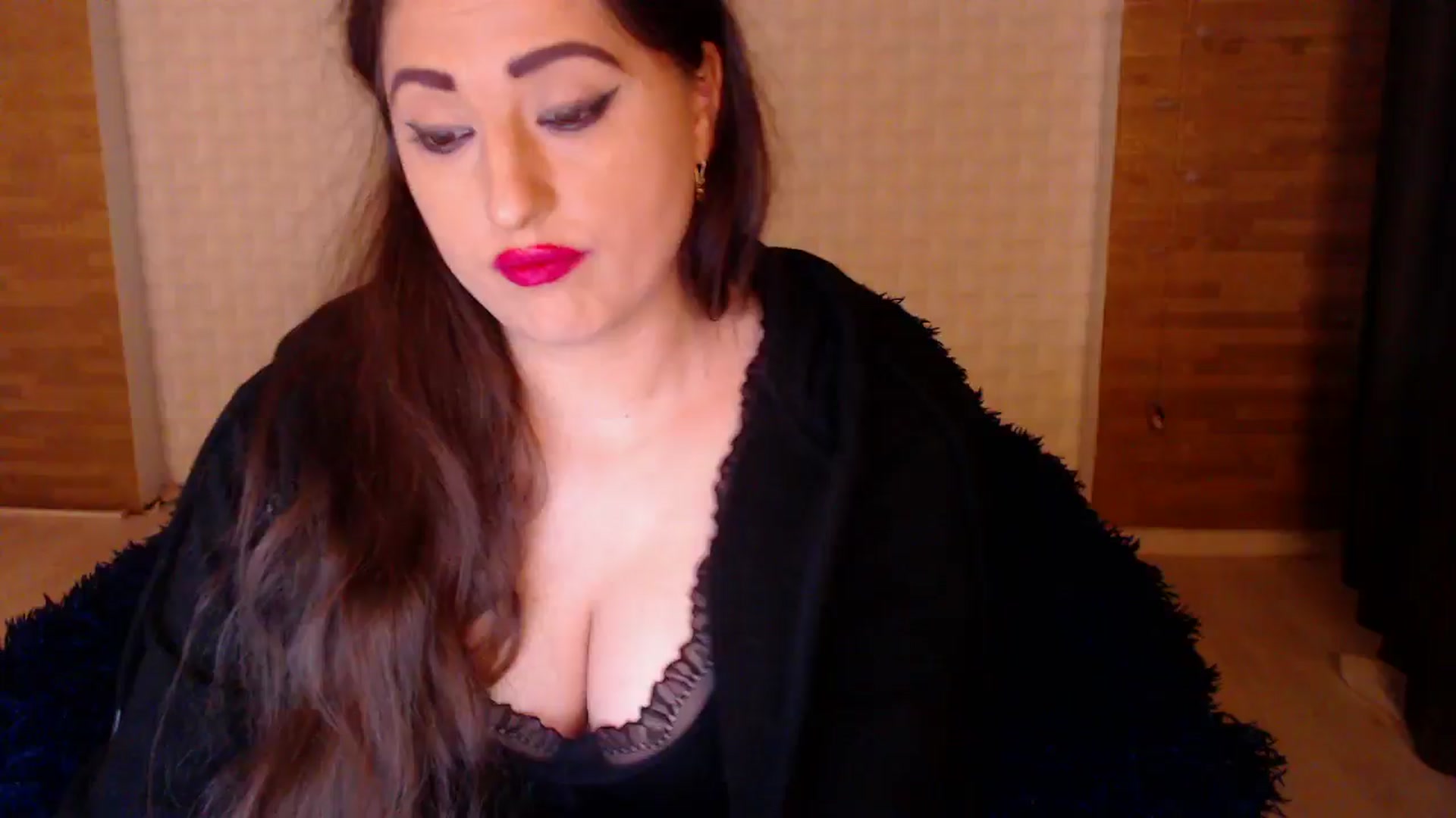 Gallery image thumbnail from HotRebbecca's myfreecams stream on, 11/09/2024, 02:56 image 1 of 20