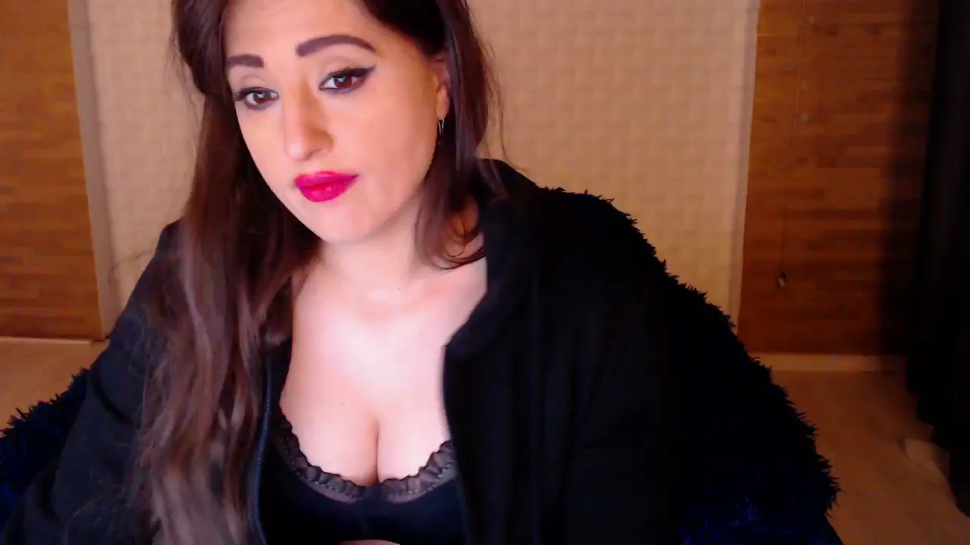 Gallery image thumbnail from HotRebbecca's myfreecams stream on, 11/09/2024, 02:56 image 14 of 20