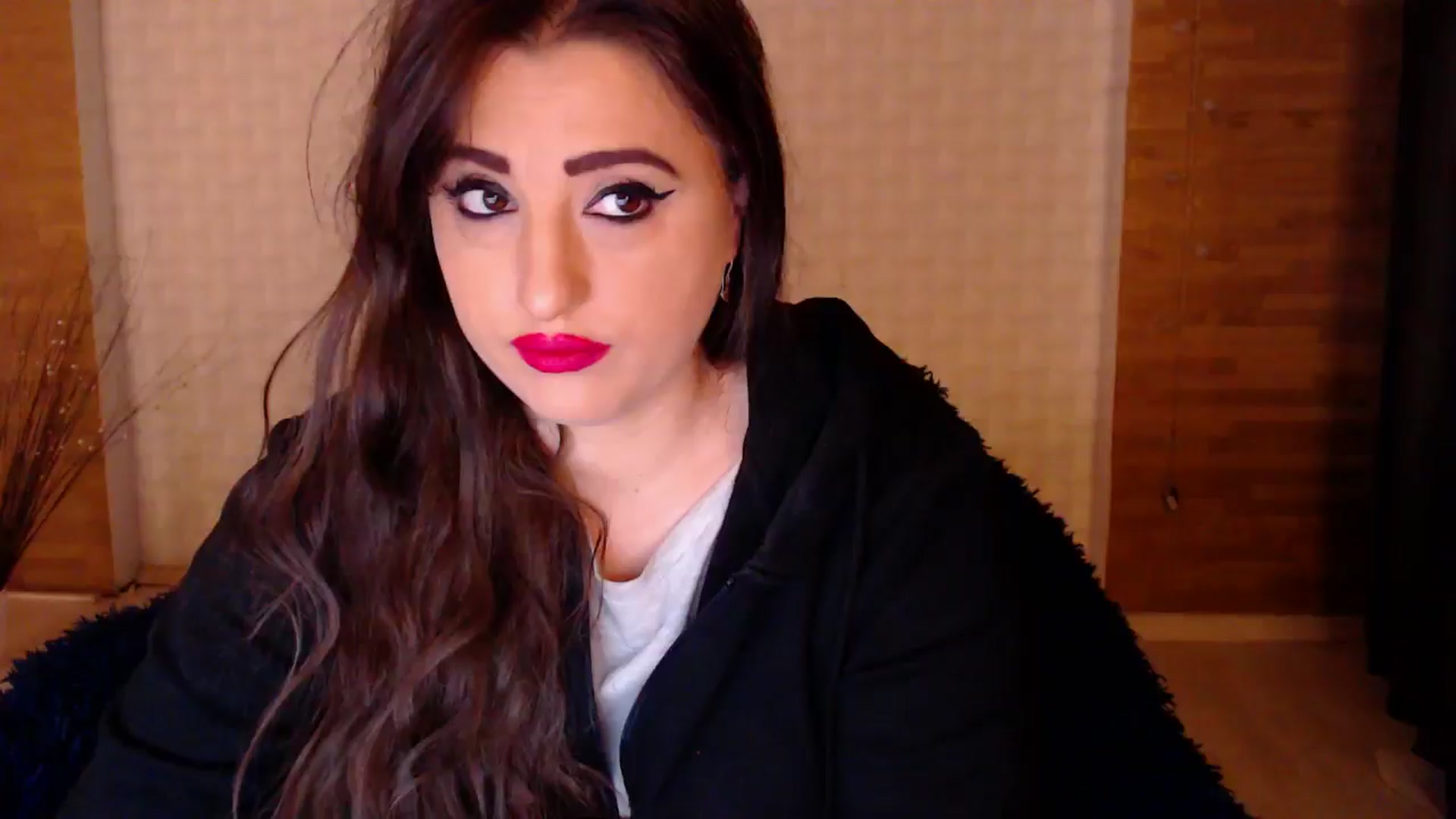 Gallery image thumbnail from HotRebbecca's myfreecams stream on, 11/10/2024, 24:43 image 1 of 20