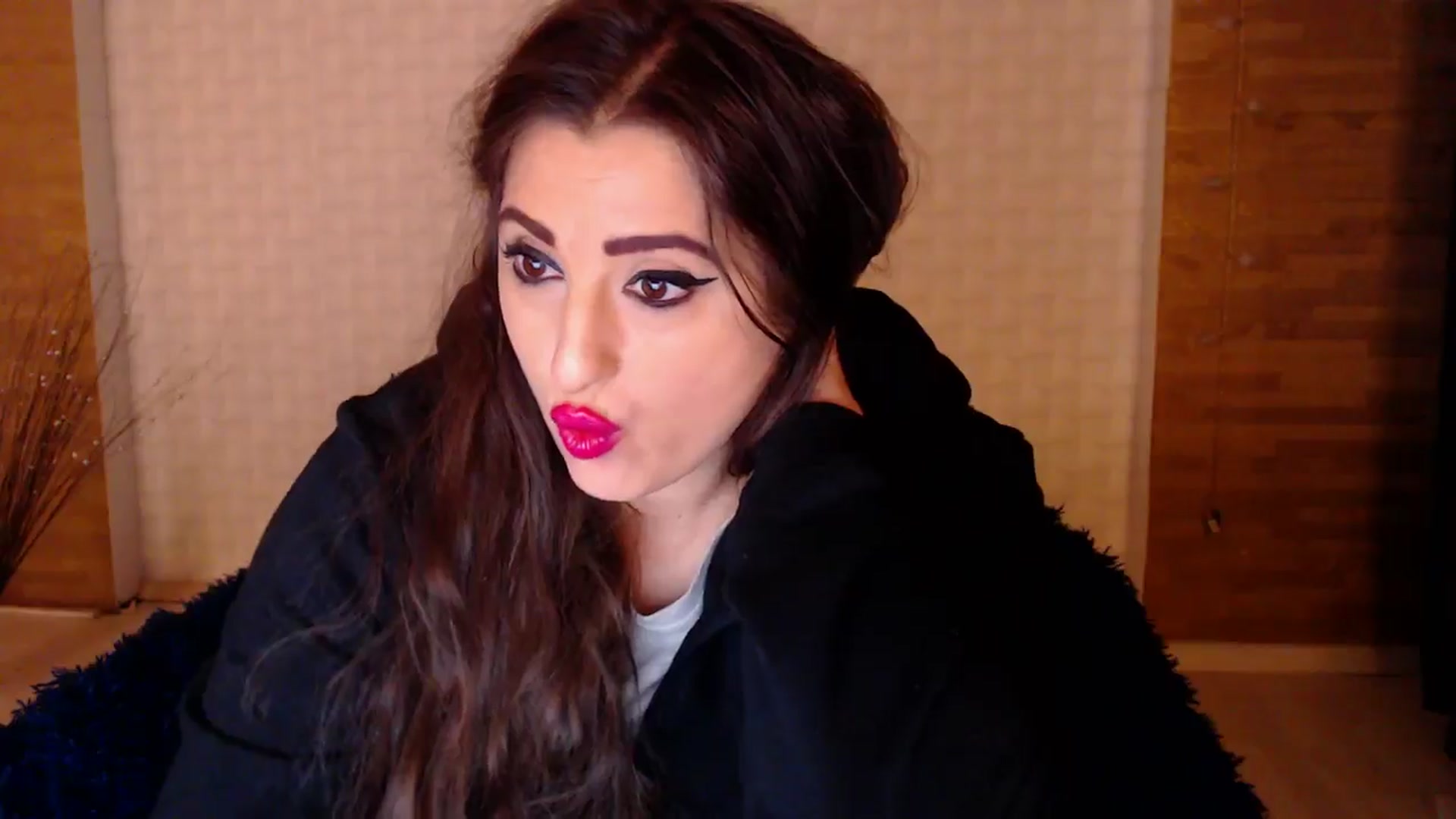 Gallery image thumbnail from HotRebbecca's myfreecams stream on, 11/10/2024, 02:37 image 15 of 20