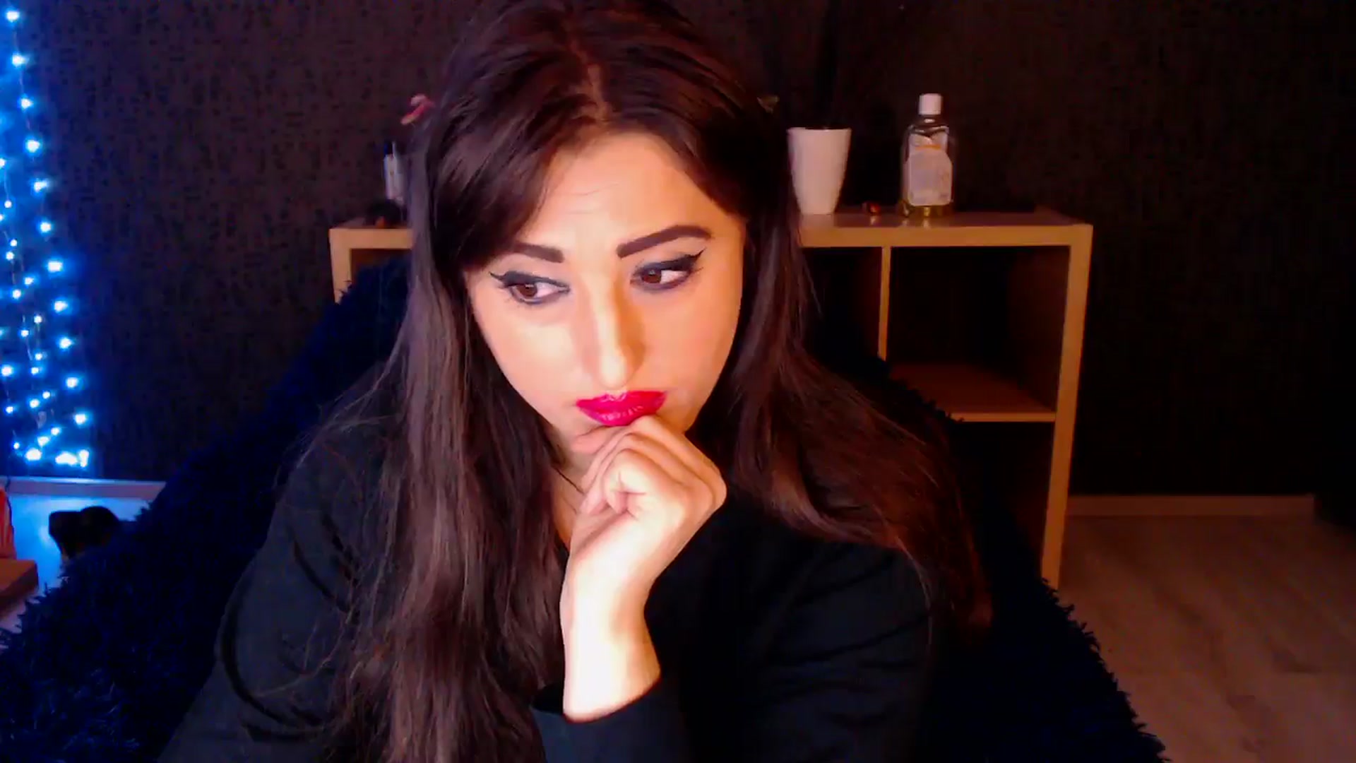Gallery image thumbnail from HotRebbecca's myfreecams stream on, 11/11/2024, 03:19 image 12 of 20