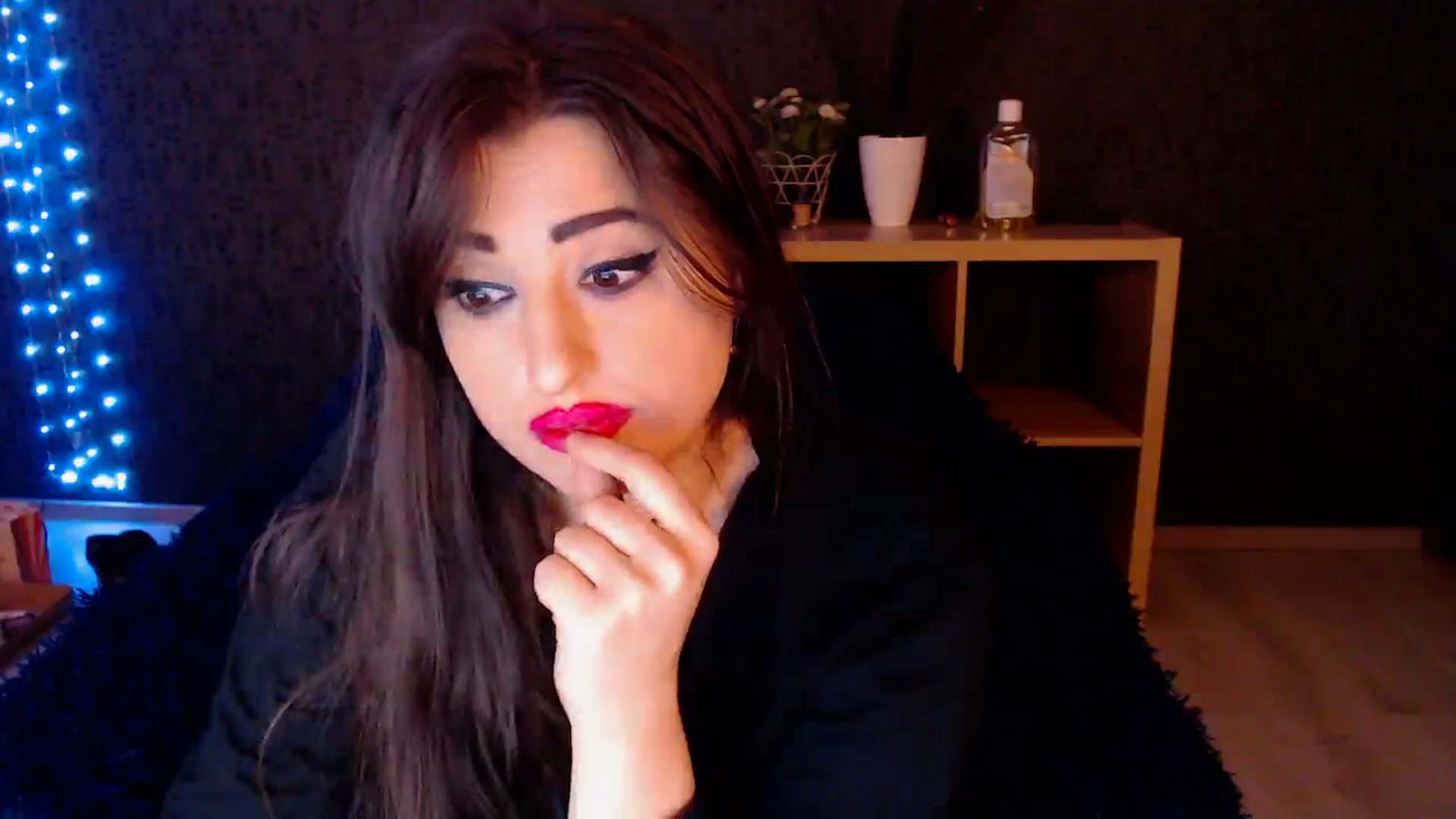 Gallery image thumbnail from HotRebbecca's myfreecams stream on, 11/11/2024, 03:19 image 17 of 20