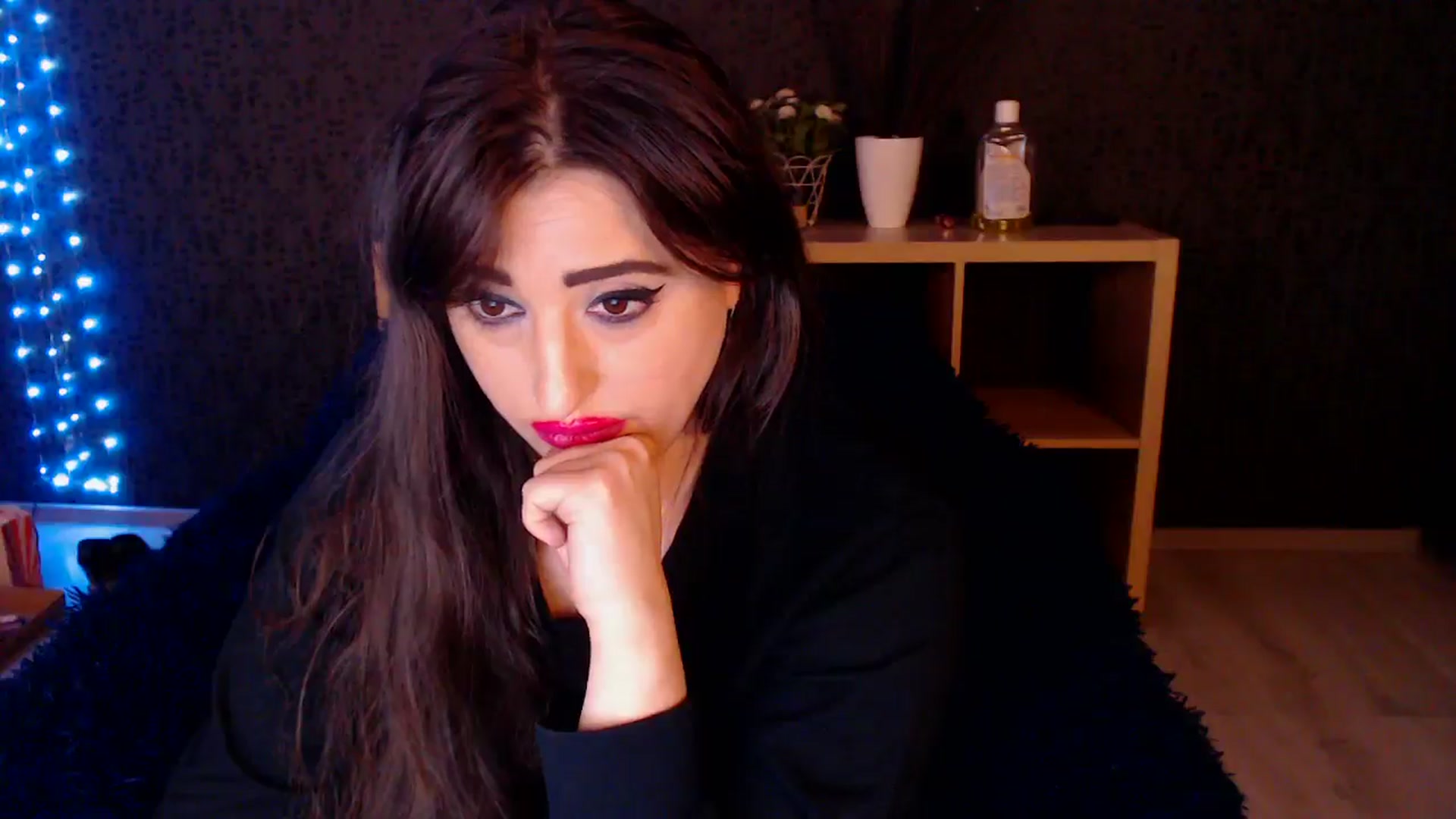 Gallery image thumbnail from HotRebbecca's myfreecams stream on, 11/11/2024, 03:19 image 19 of 20