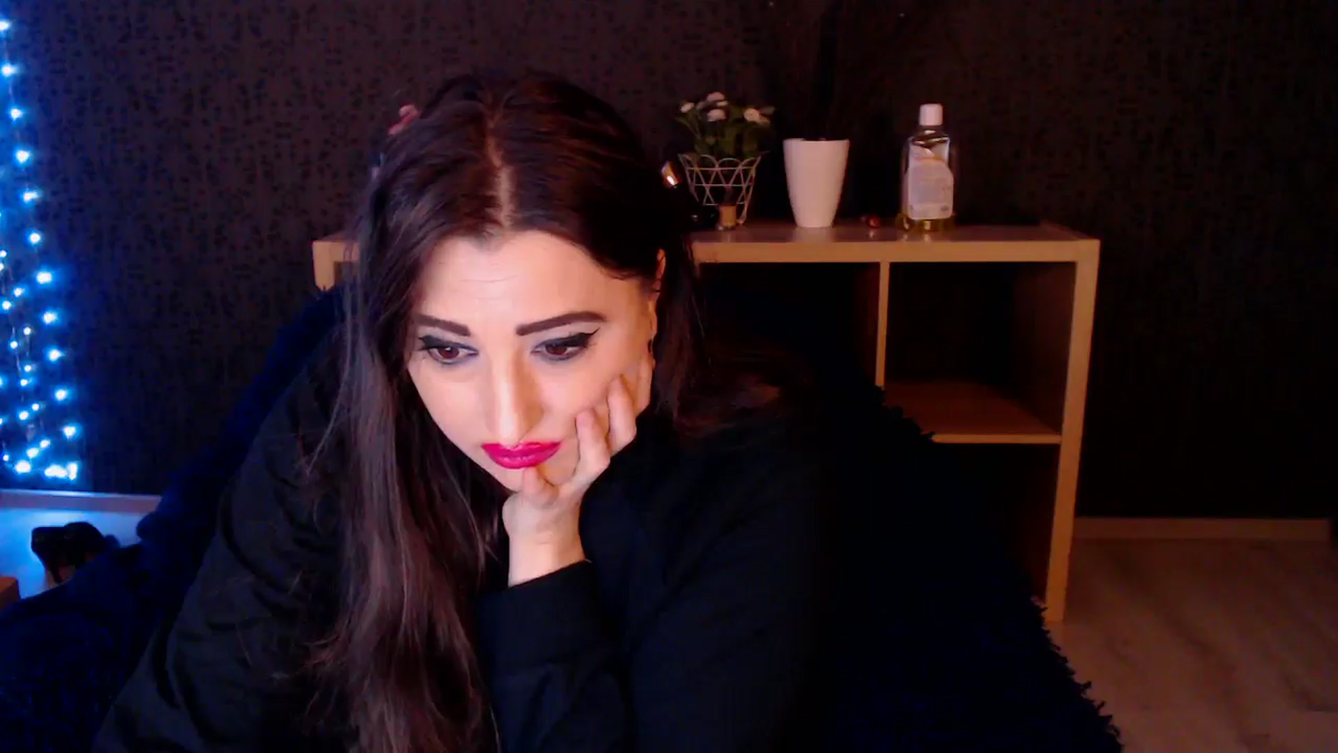 Gallery image thumbnail from HotRebbecca's myfreecams stream on, 11/11/2024, 03:19 image 6 of 20