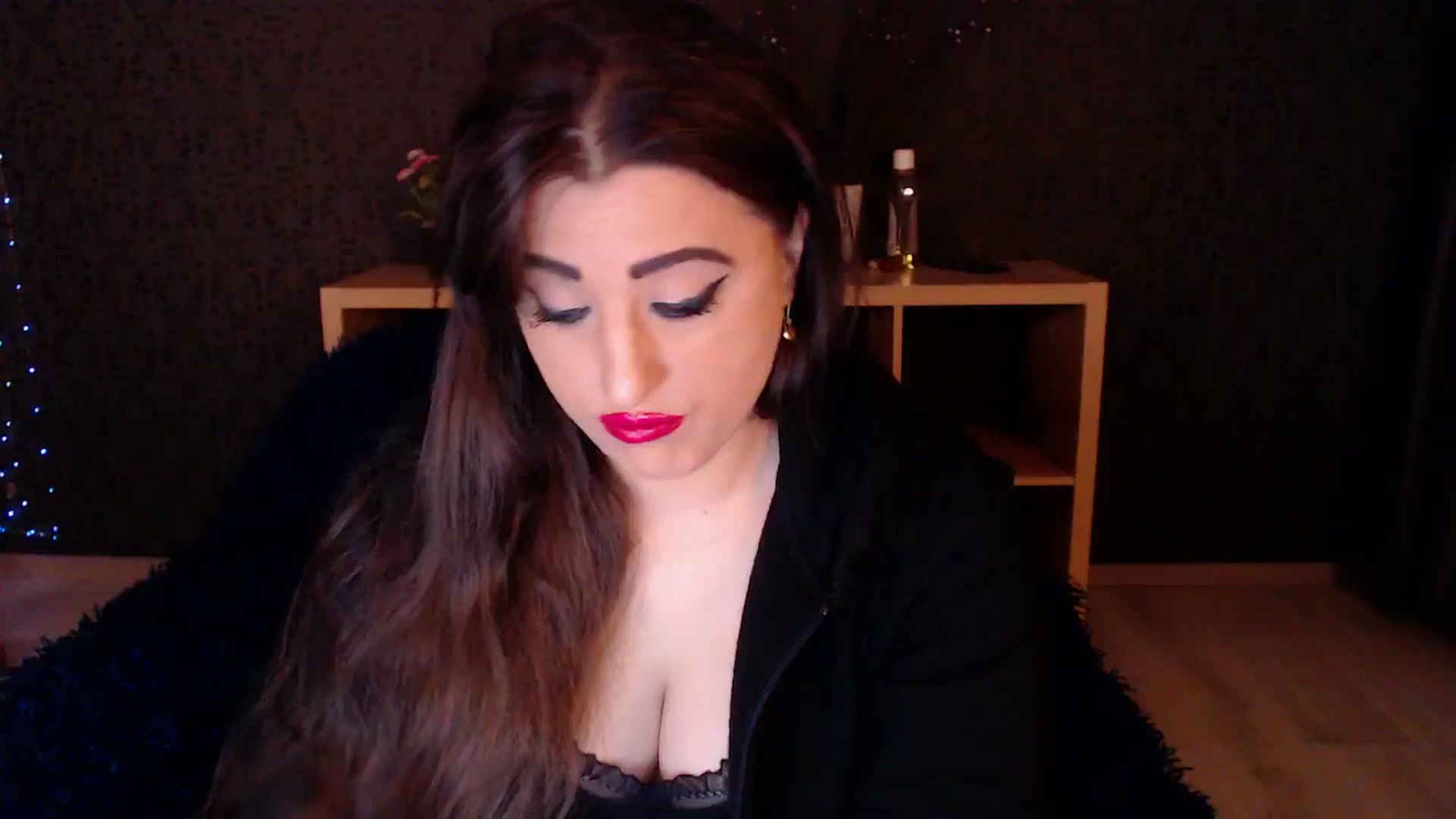 Gallery image thumbnail from HotRebbecca's myfreecams stream on, 11/11/2024, 22:05 image 18 of 20