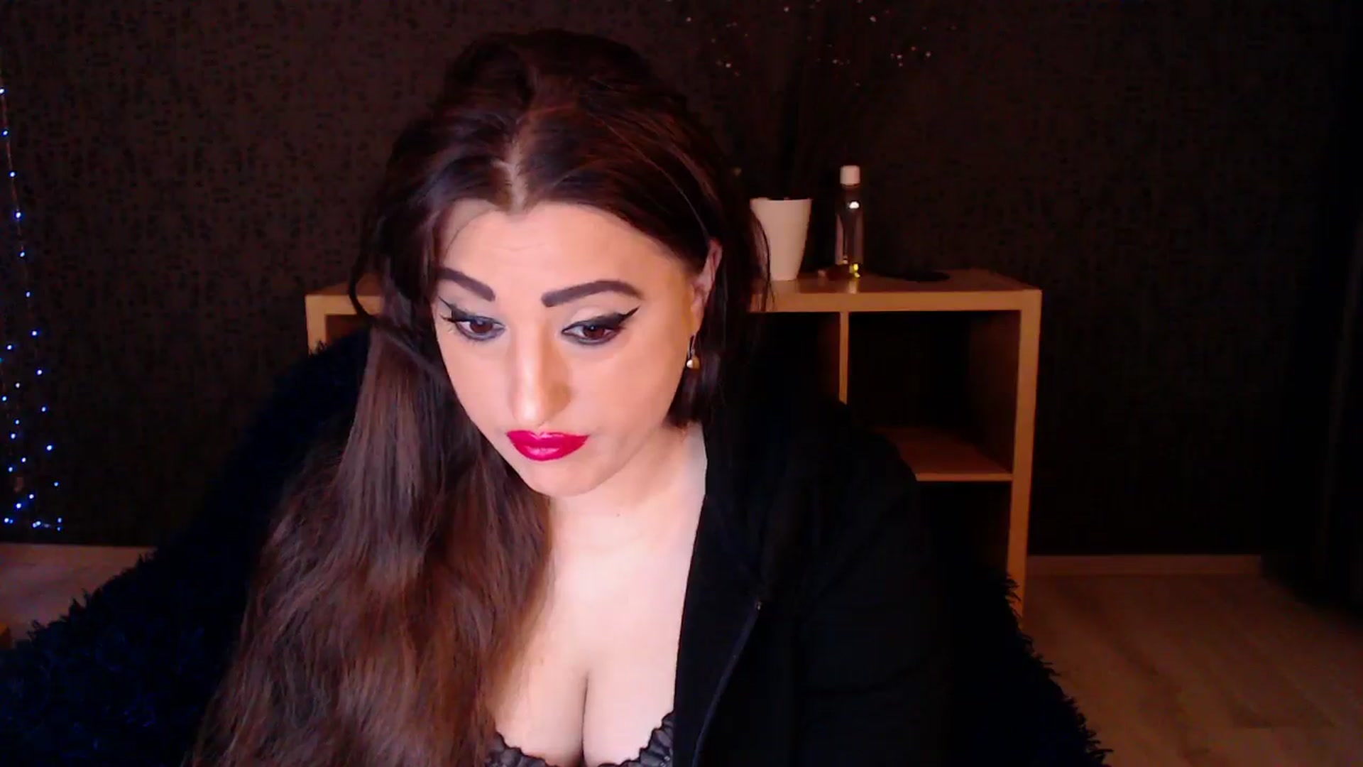 Gallery image thumbnail from HotRebbecca's myfreecams stream on, 11/11/2024, 22:05 image 16 of 20
