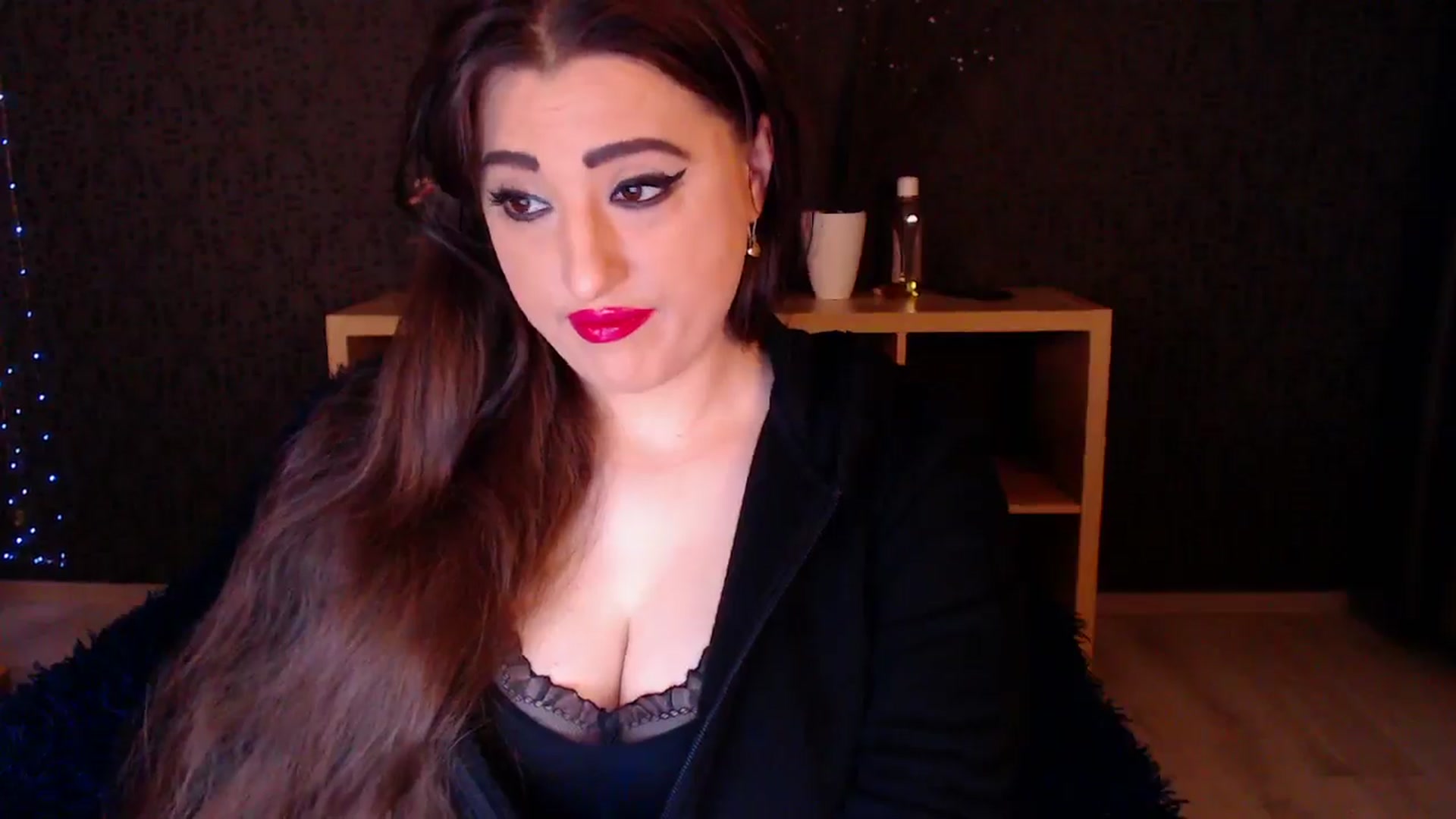 Gallery image thumbnail from HotRebbecca's myfreecams stream on, 11/11/2024, 22:05 image 15 of 20