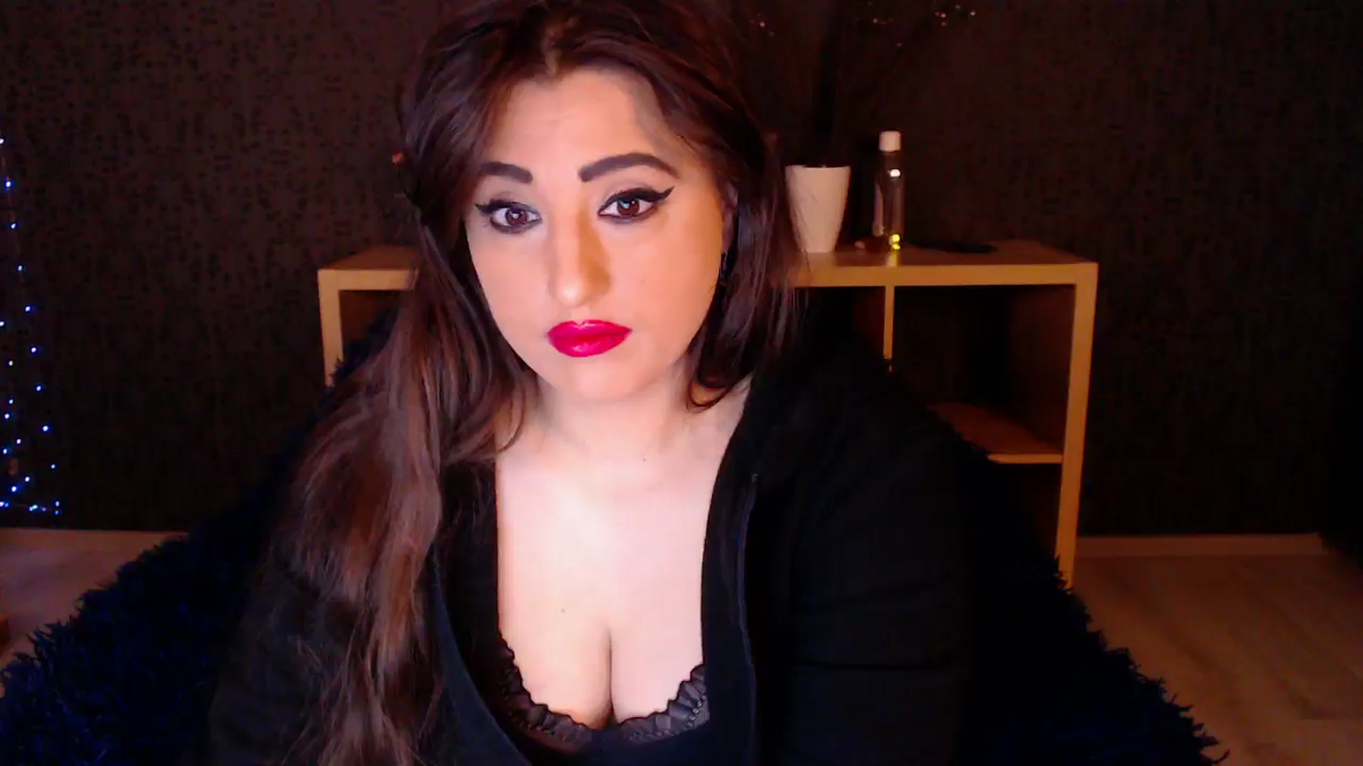 Gallery image thumbnail from HotRebbecca's myfreecams stream on, 11/11/2024, 23:12 image 6 of 20