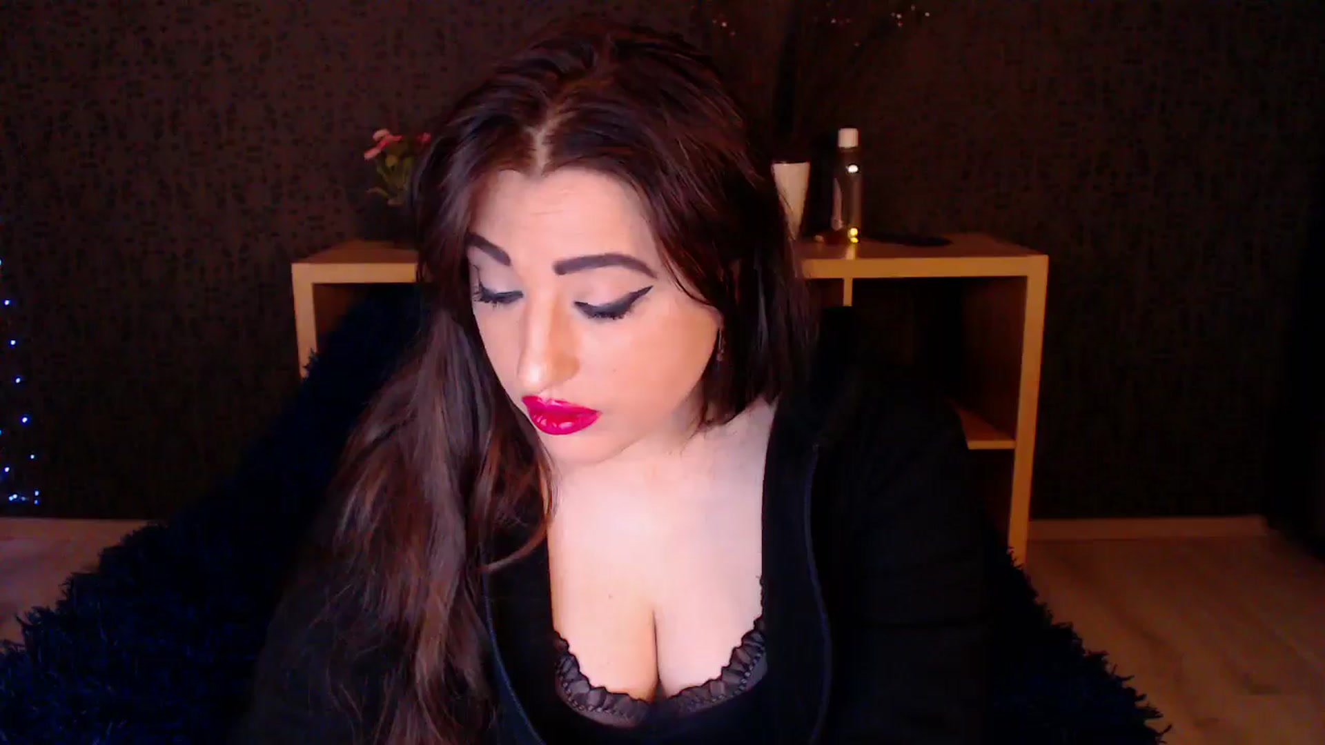 Gallery image thumbnail from HotRebbecca's myfreecams stream on, 11/11/2024, 23:12 image 16 of 20