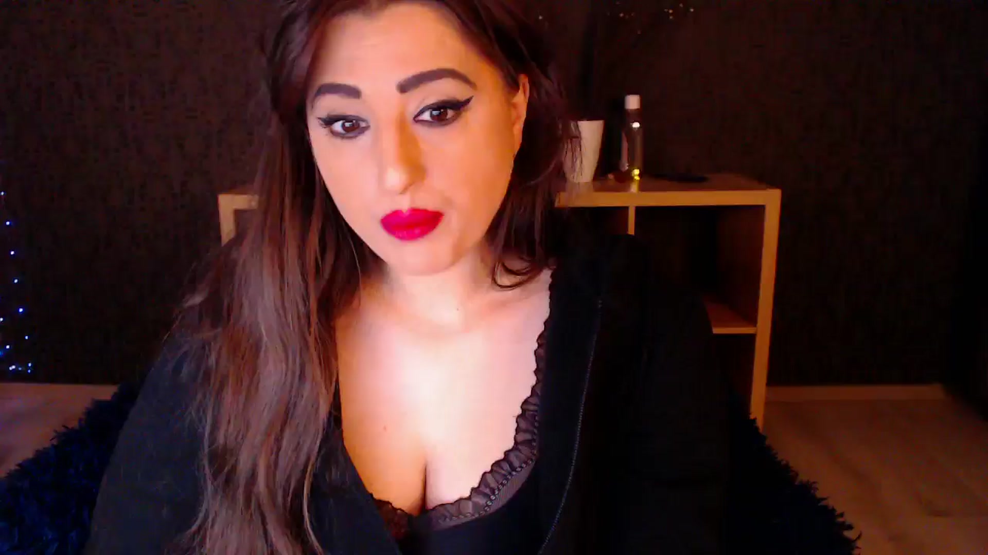 Gallery image thumbnail from HotRebbecca's myfreecams stream on, 11/12/2024, 02:44 image 1 of 20