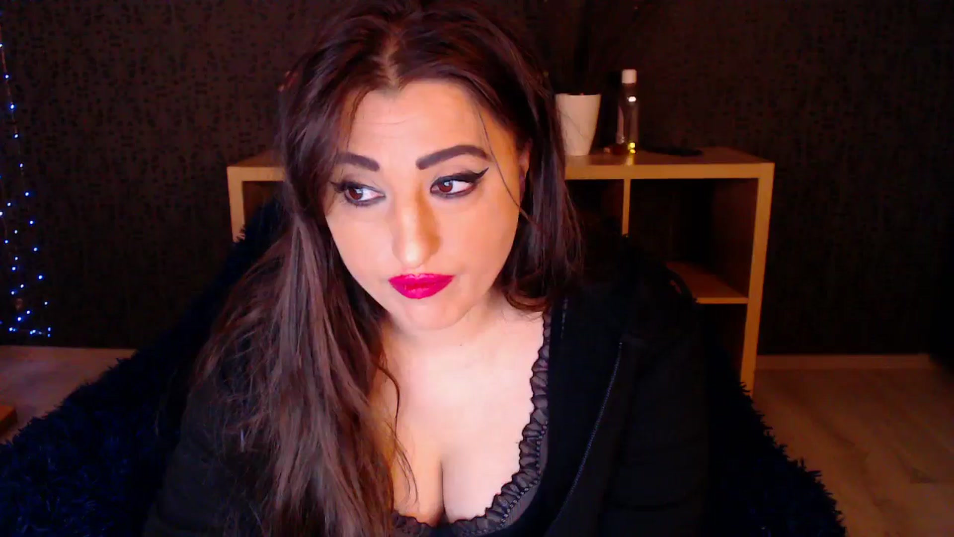 Gallery image thumbnail from HotRebbecca's myfreecams stream on, 11/12/2024, 02:44 image 10 of 20