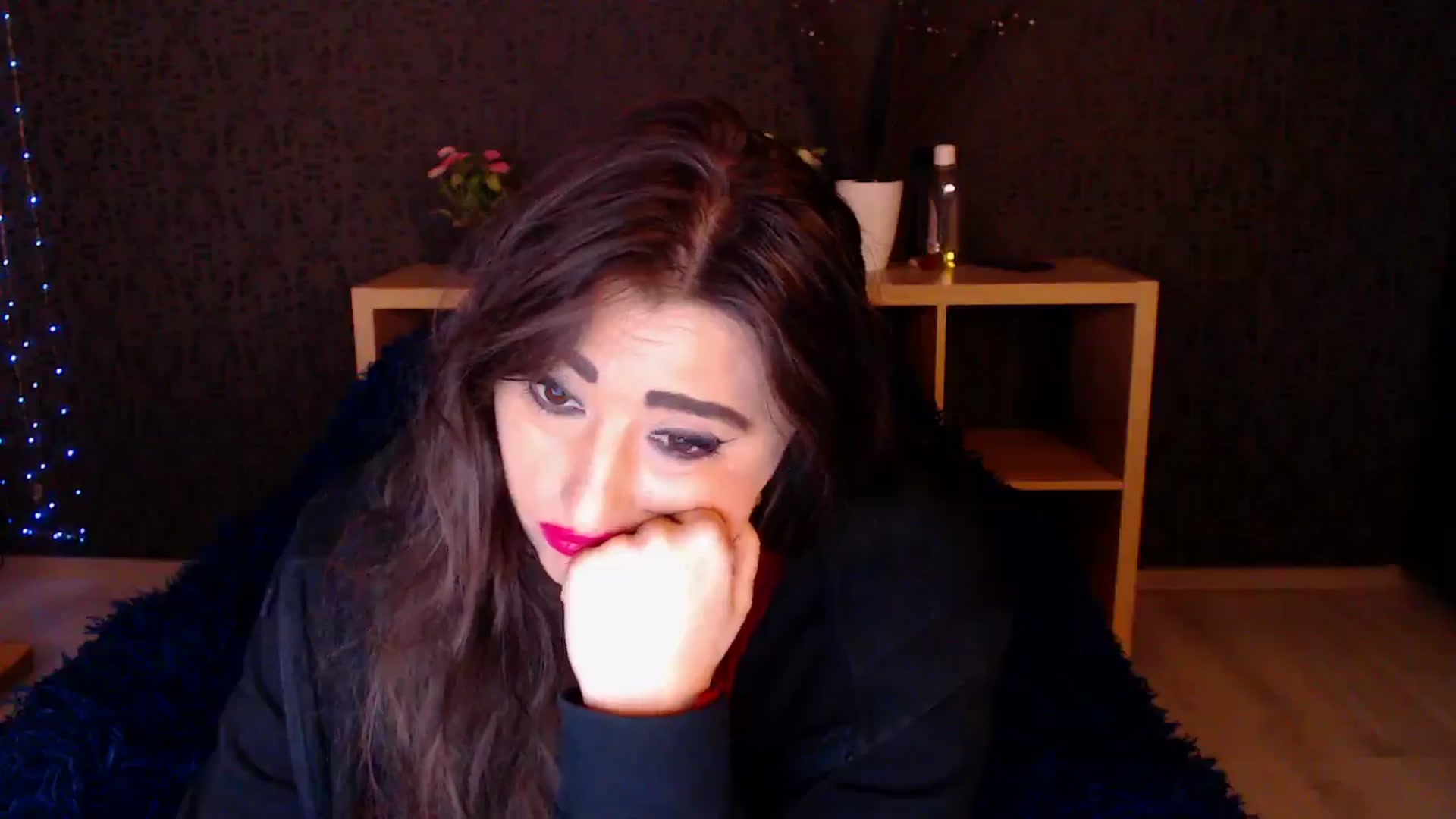 Gallery image thumbnail from HotRebbecca's myfreecams stream on, 11/13/2024, 02:58 image 10 of 20