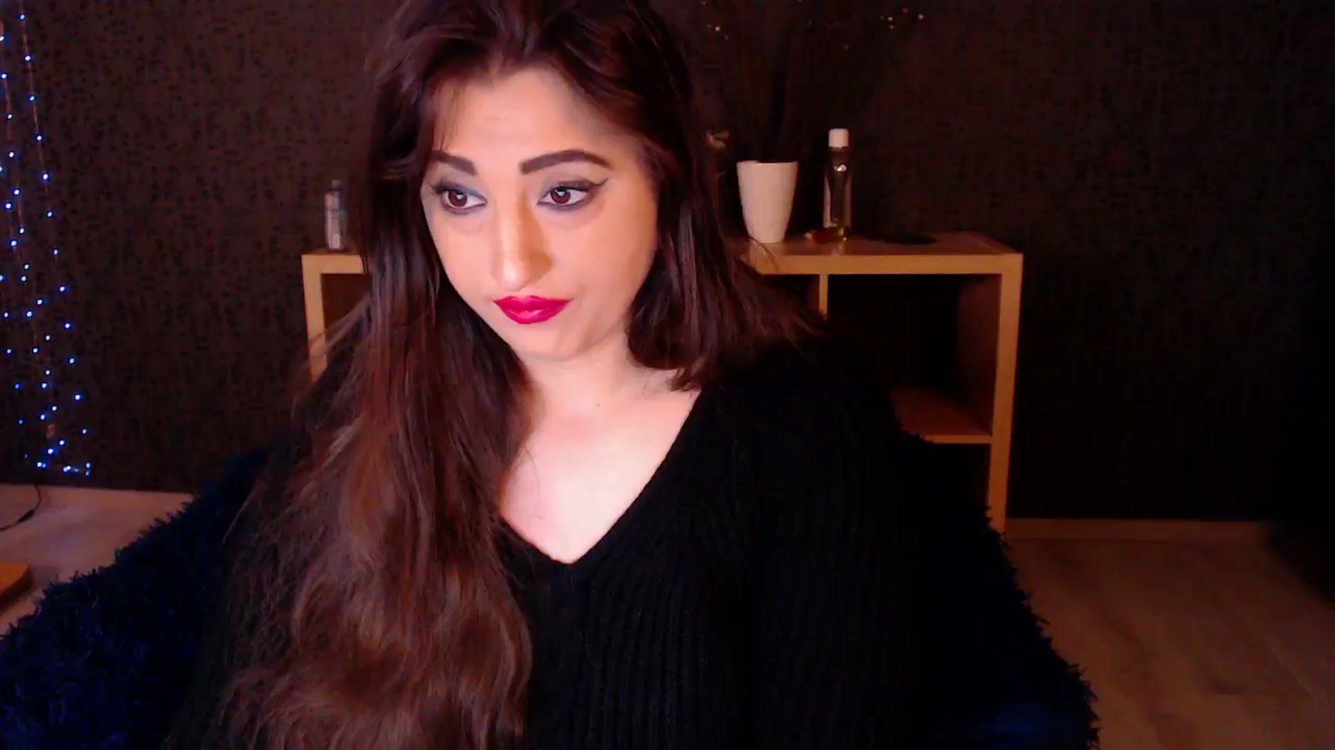 Gallery image thumbnail from HotRebbecca's myfreecams stream on, 11/17/2024, 01:01 image 6 of 20