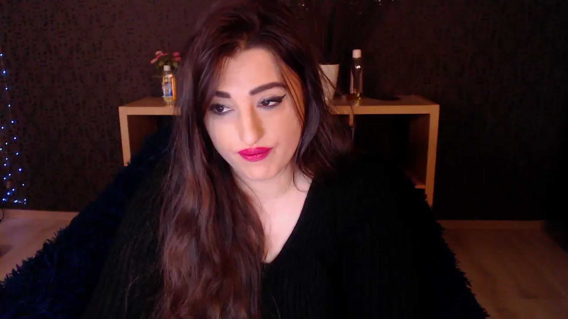 Gallery image thumbnail from HotRebbecca's myfreecams stream on, 11/18/2024, 03:35 image 12 of 20