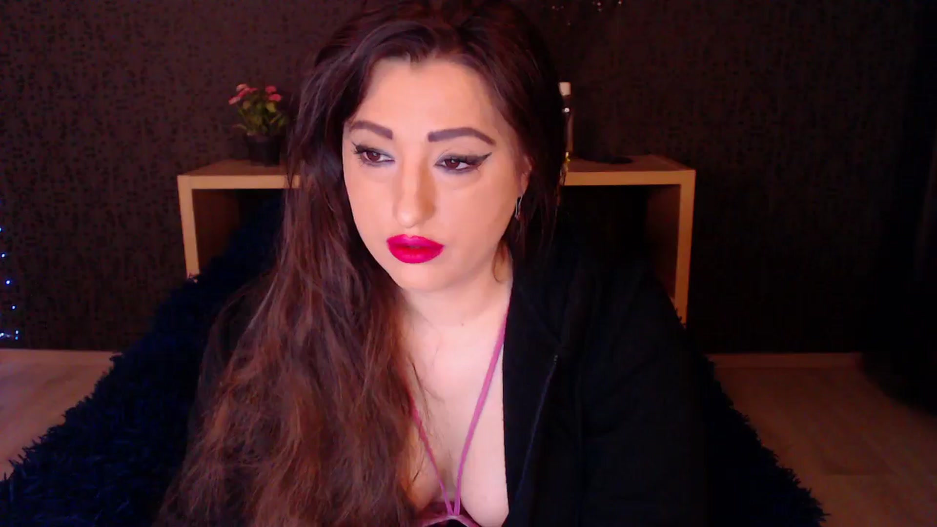 Gallery image thumbnail from HotRebbecca's myfreecams stream on, 11/18/2024, 23:45 image 6 of 20