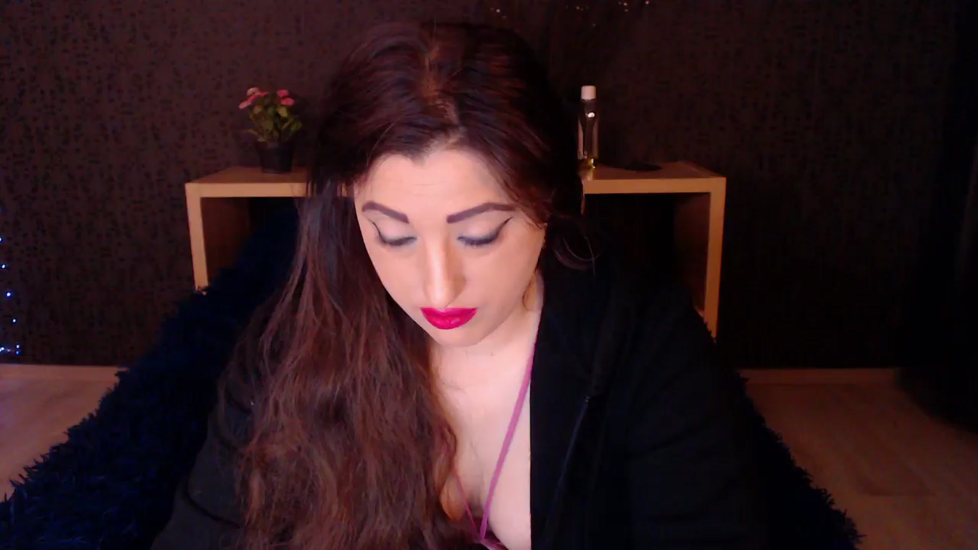 Gallery image thumbnail from HotRebbecca's myfreecams stream on, 11/18/2024, 23:45 image 13 of 20