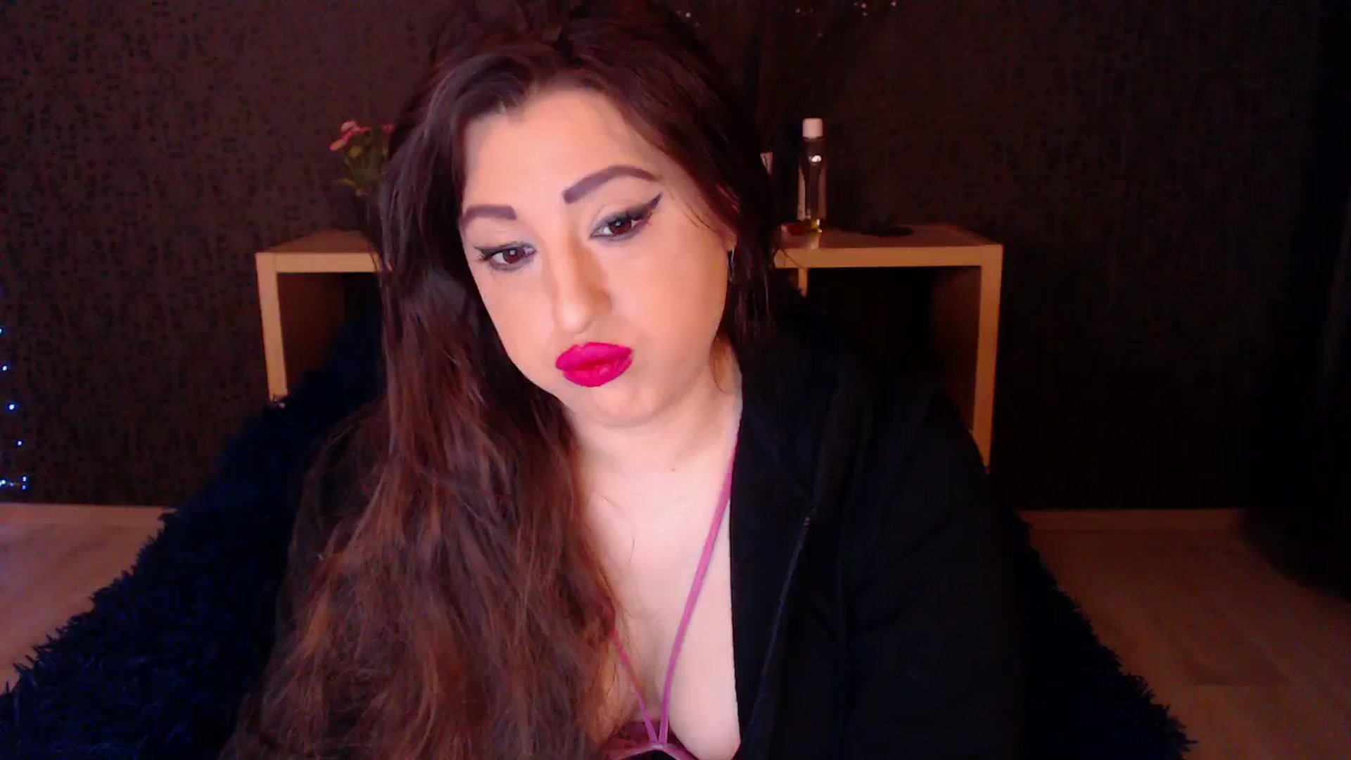 Gallery image thumbnail from HotRebbecca's myfreecams stream on, 11/18/2024, 23:45 image 7 of 20