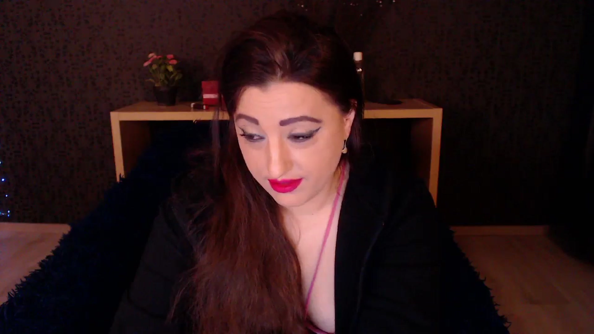 Gallery image thumbnail from HotRebbecca's myfreecams stream on, 11/19/2024, 24:51 image 6 of 20