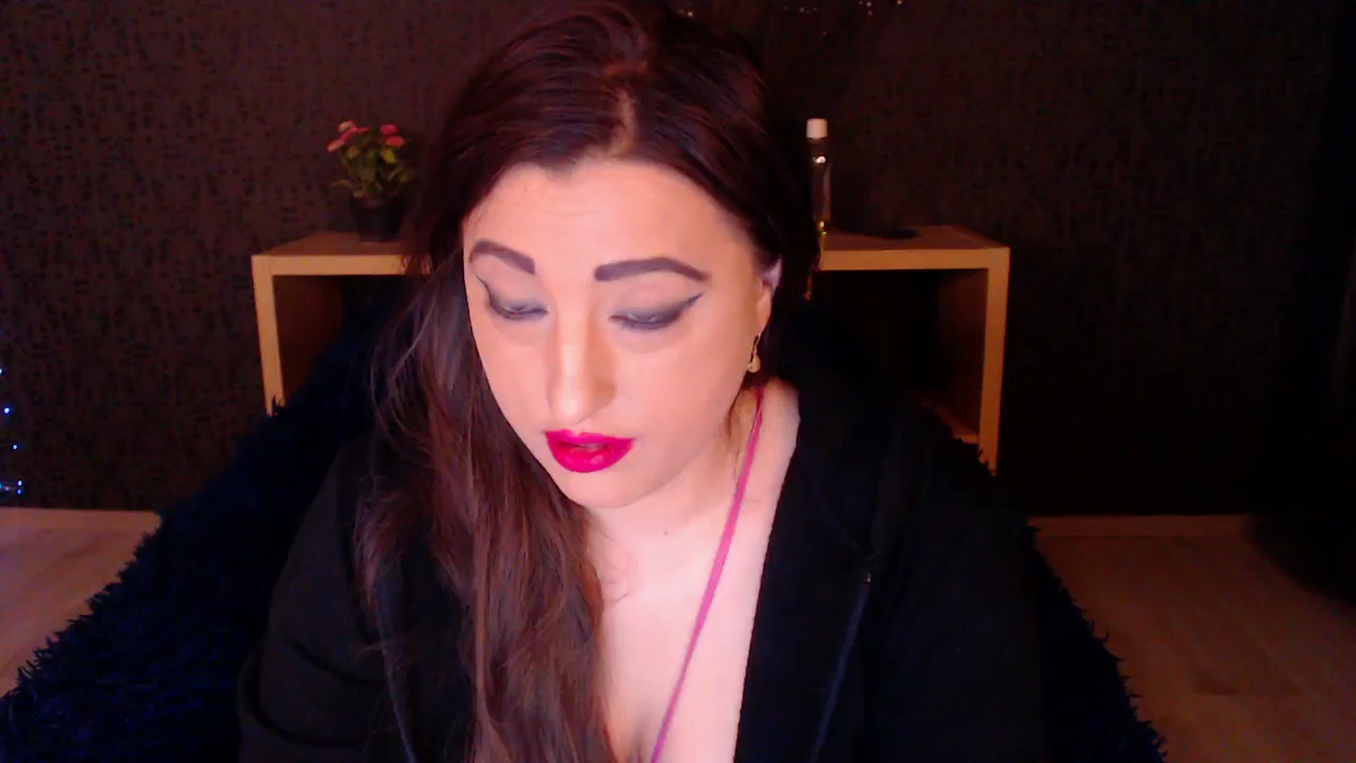 Gallery image thumbnail from HotRebbecca's myfreecams stream on, 11/19/2024, 24:51 image 13 of 20