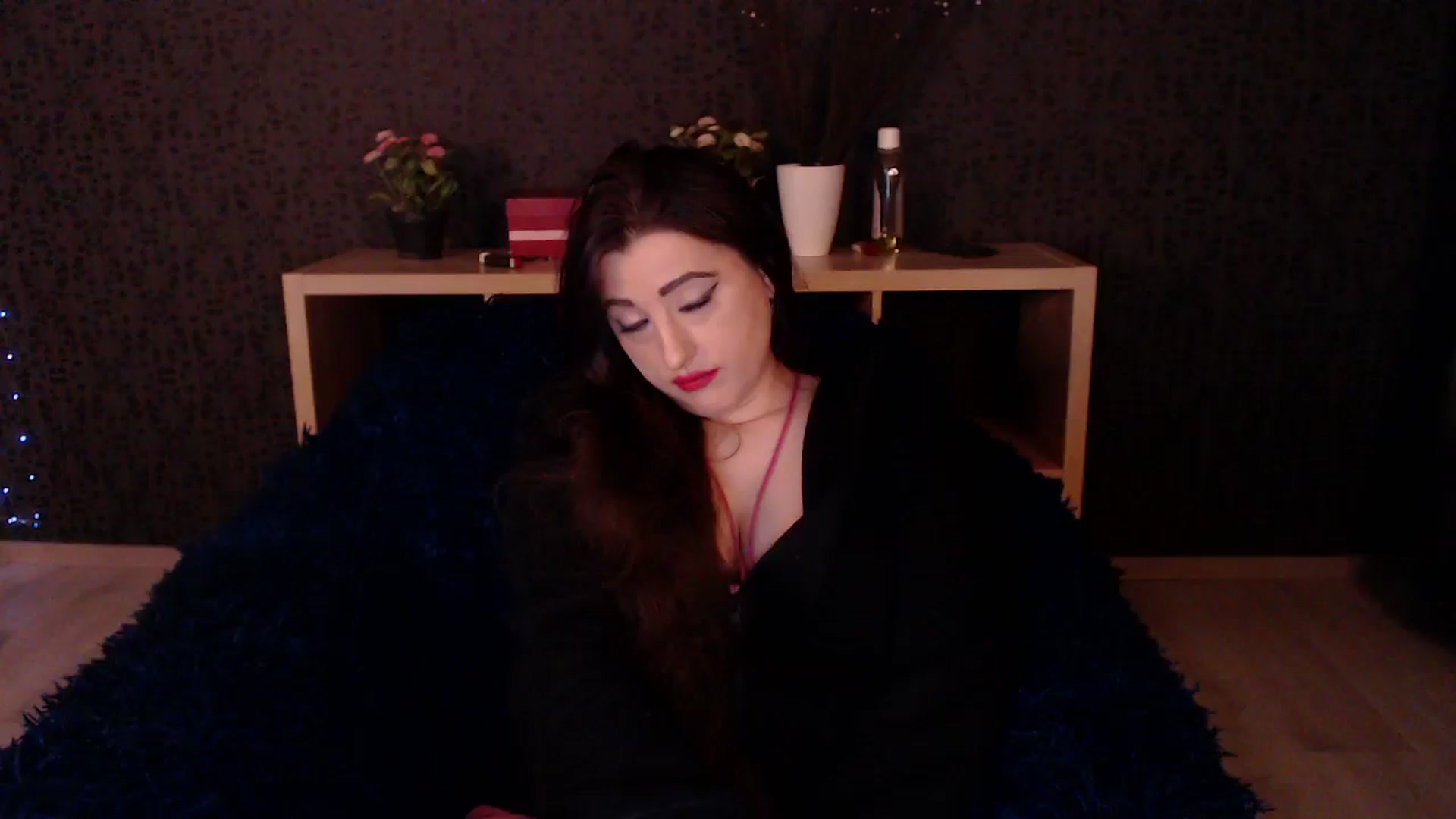 Gallery image thumbnail from HotRebbecca's myfreecams stream on, 11/19/2024, 24:51 image 2 of 20