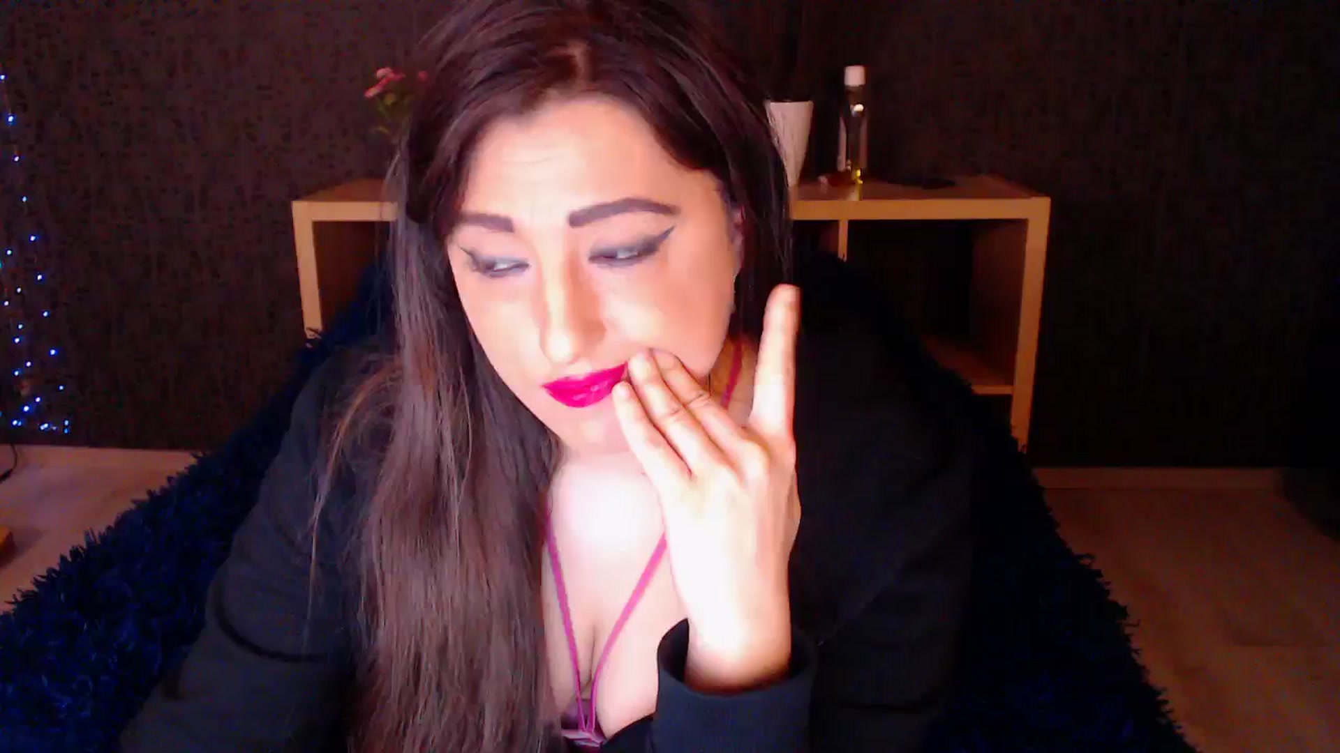Gallery image thumbnail from HotRebbecca's myfreecams stream on, 11/19/2024, 02:29 image 9 of 20