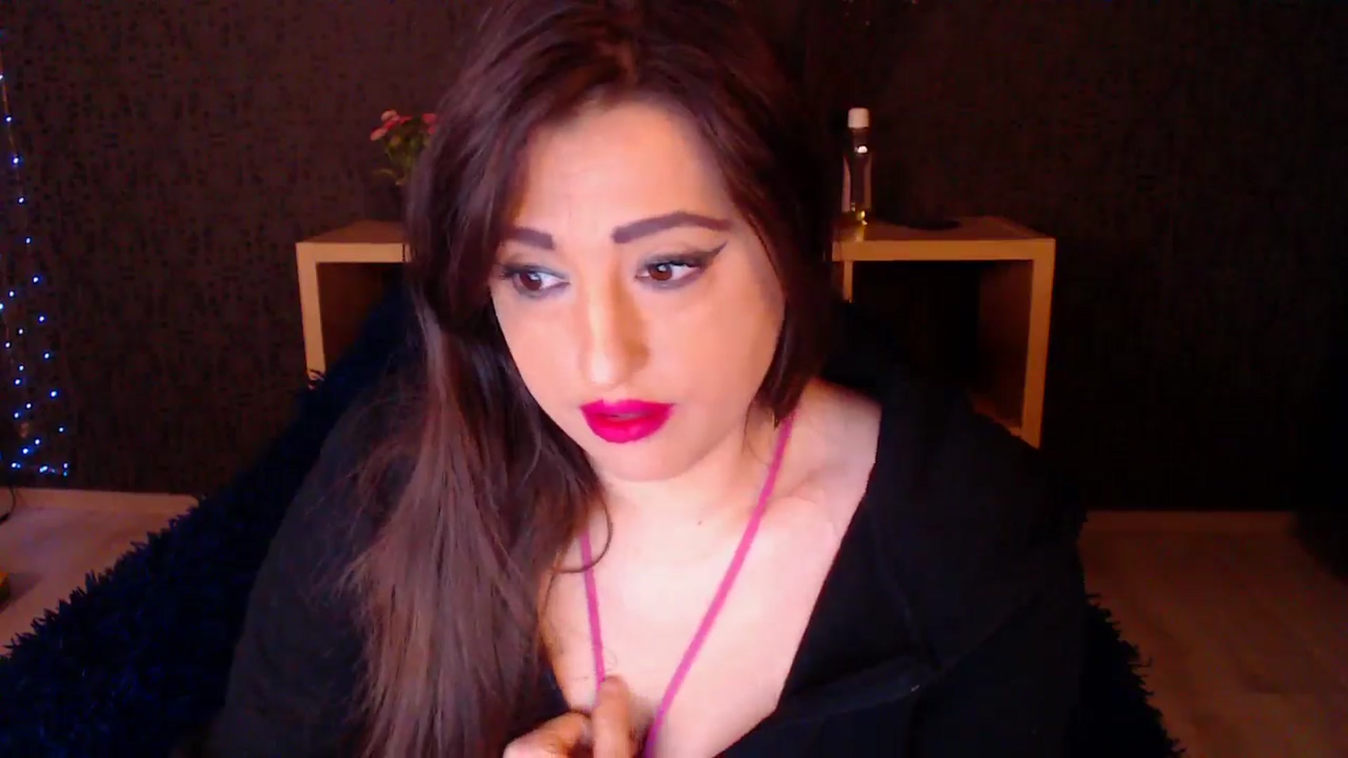 Gallery image thumbnail from HotRebbecca's myfreecams stream on, 11/19/2024, 02:29 image 17 of 20