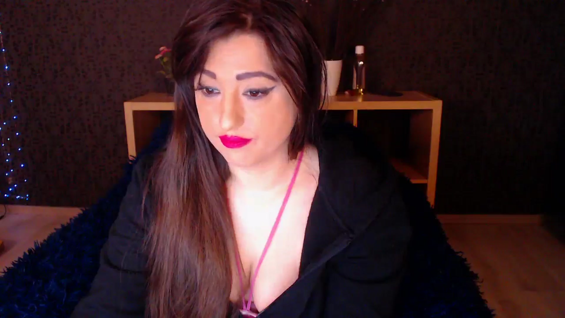 Gallery image thumbnail from HotRebbecca's myfreecams stream on, 11/19/2024, 02:29 image 10 of 20