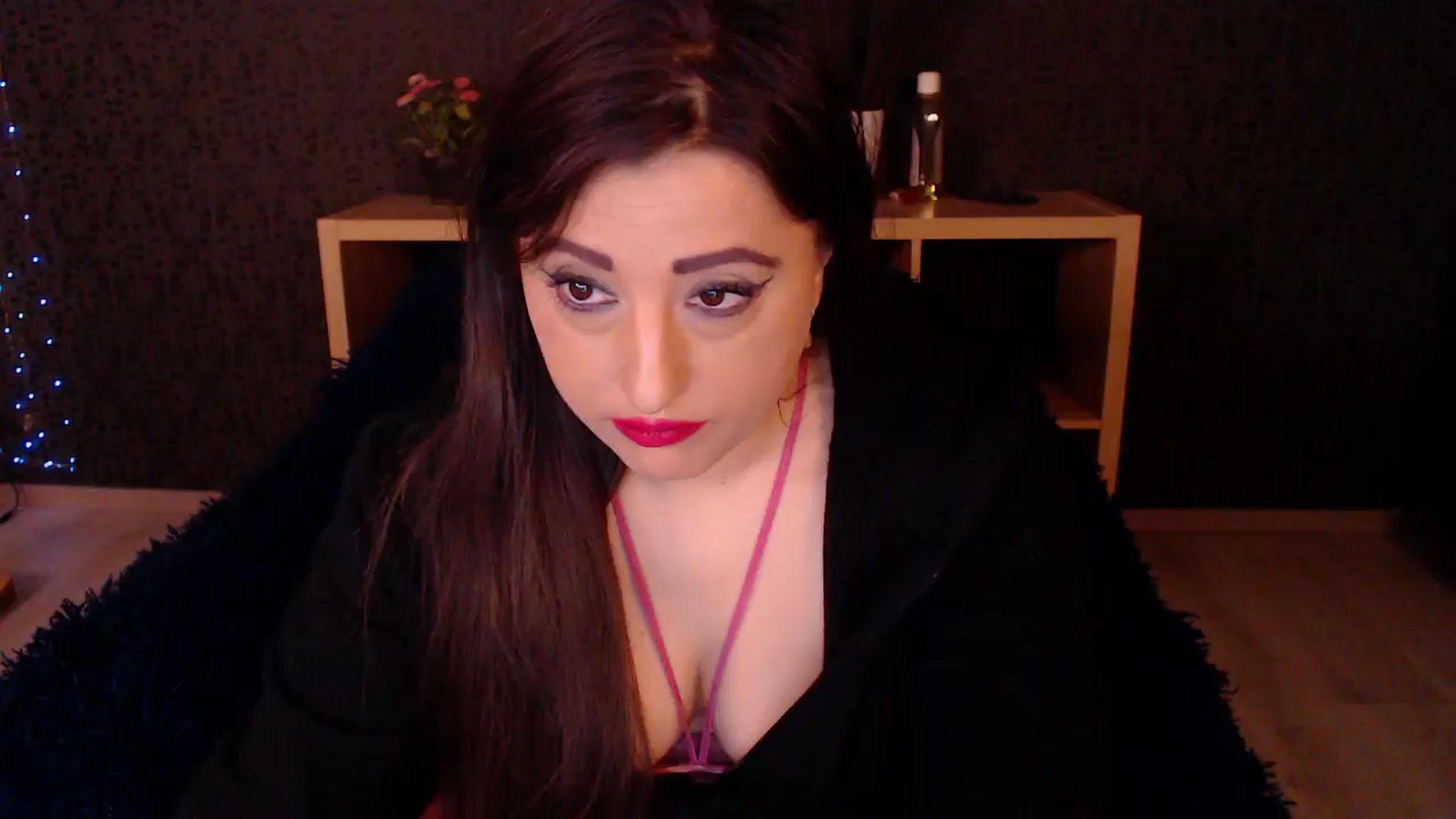 Gallery image thumbnail from HotRebbecca's myfreecams stream on, 11/19/2024, 02:29 image 6 of 20