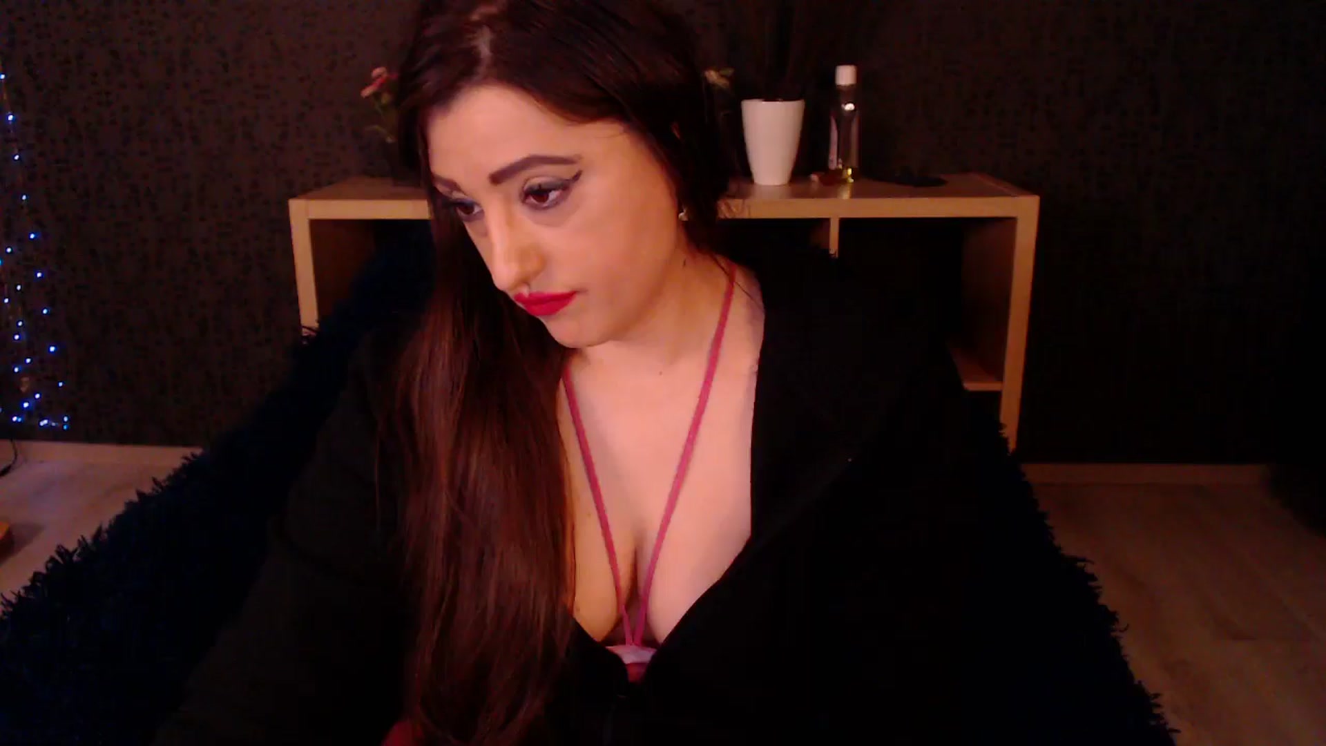 Gallery image thumbnail from HotRebbecca's myfreecams stream on, 11/19/2024, 02:29 image 8 of 20