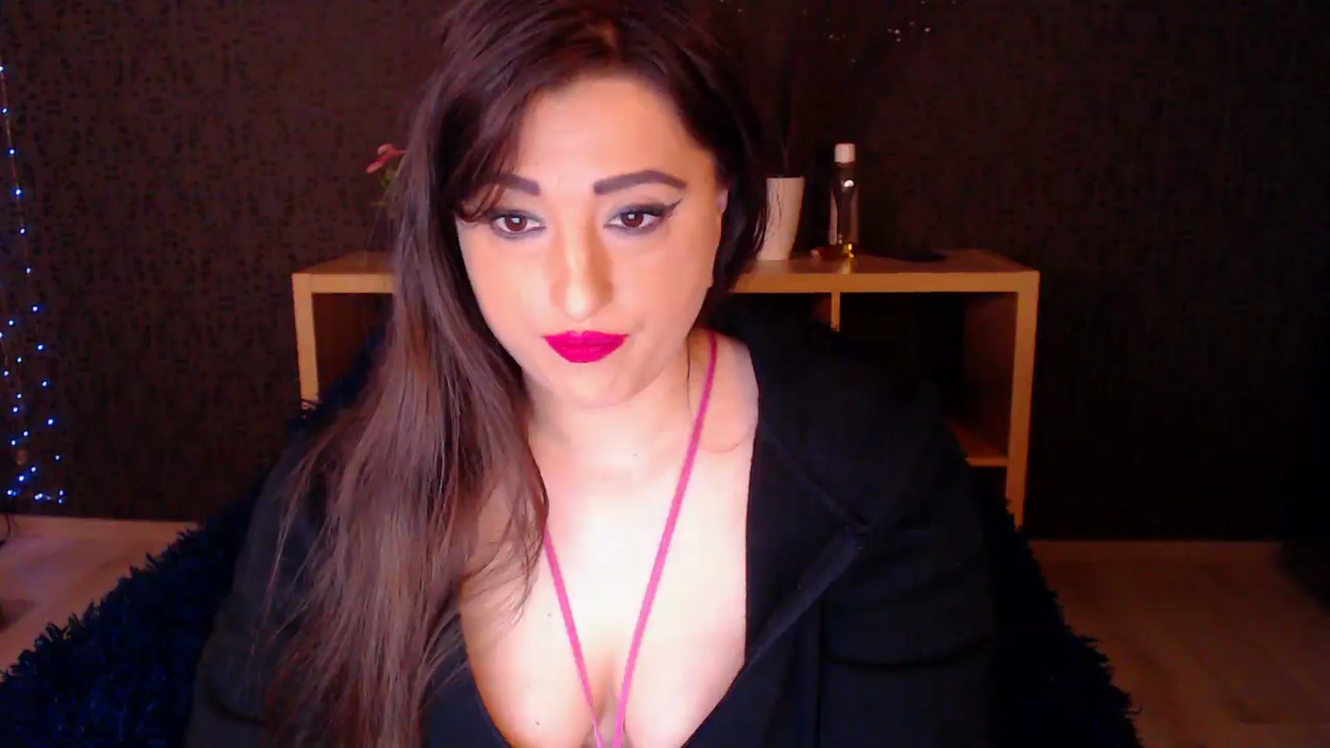 Gallery image thumbnail from HotRebbecca's myfreecams stream on, 11/19/2024, 02:29 image 4 of 20