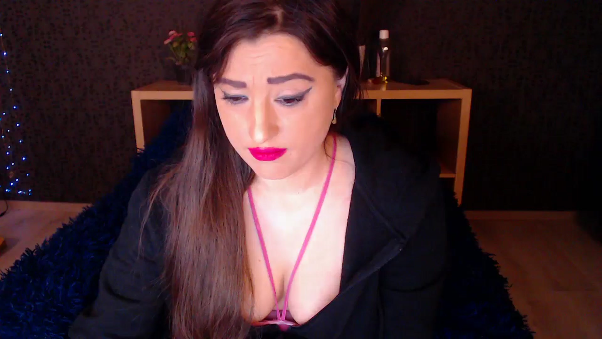 Gallery image thumbnail from HotRebbecca's myfreecams stream on, 11/19/2024, 02:29 image 5 of 20